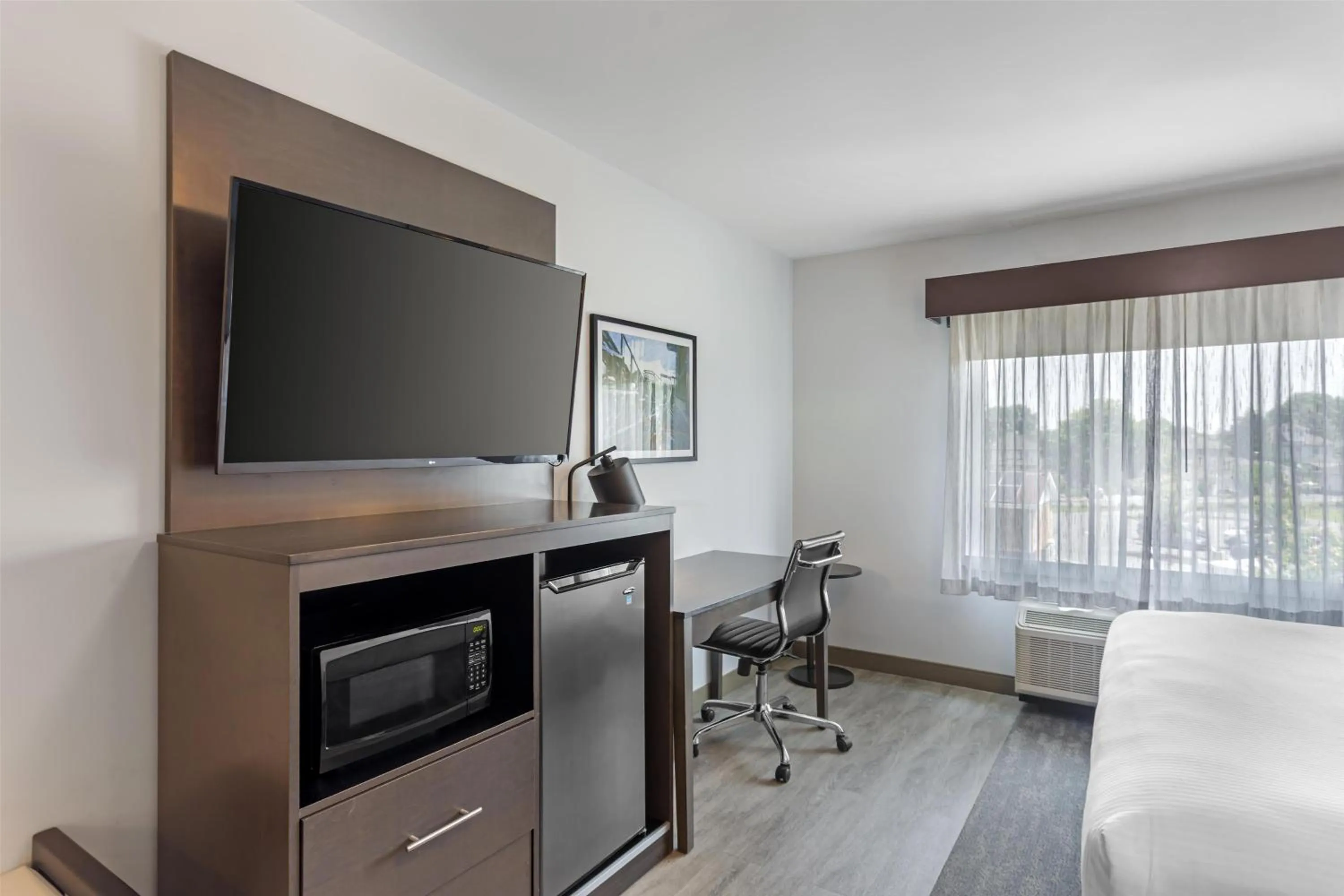 Bedroom, Bed in Best Western Plus Hershey