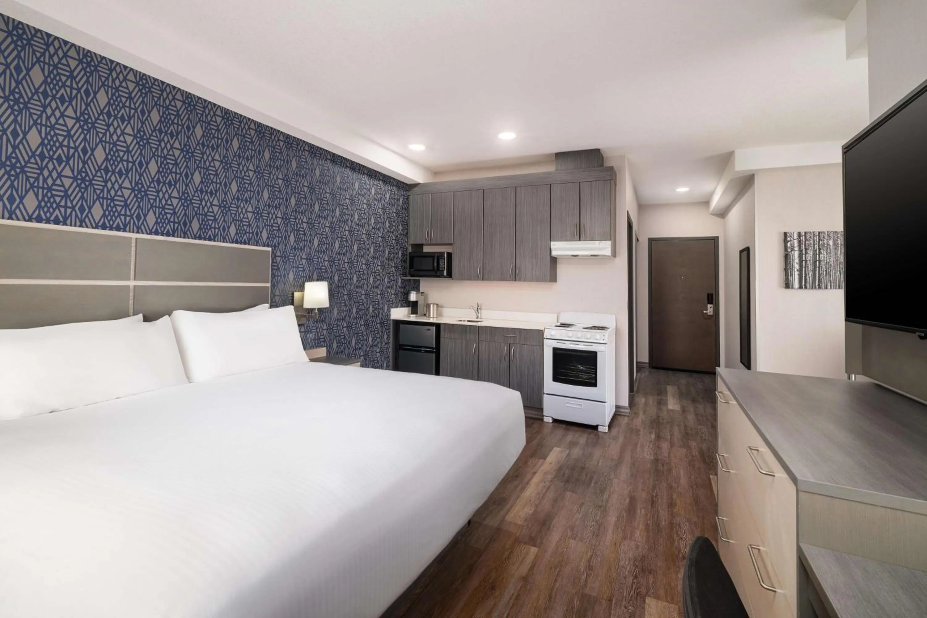 Bed in Best Western Plus Prince George