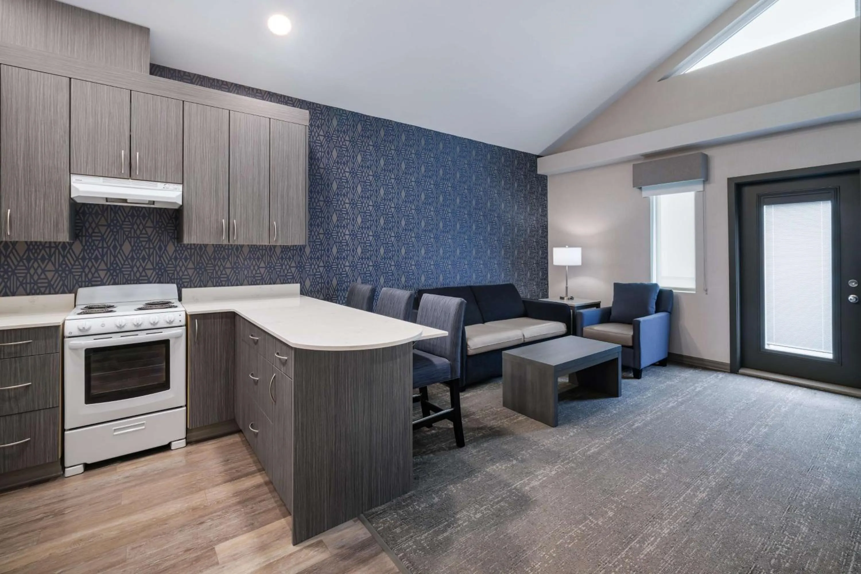 Kitchen or kitchenette in Best Western Plus Prince George