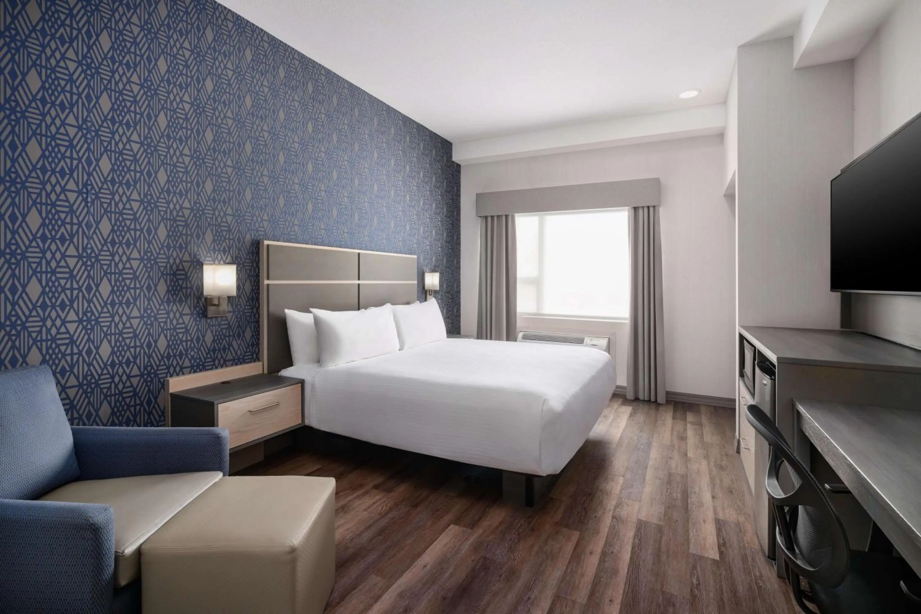 Bed in Best Western Plus Prince George