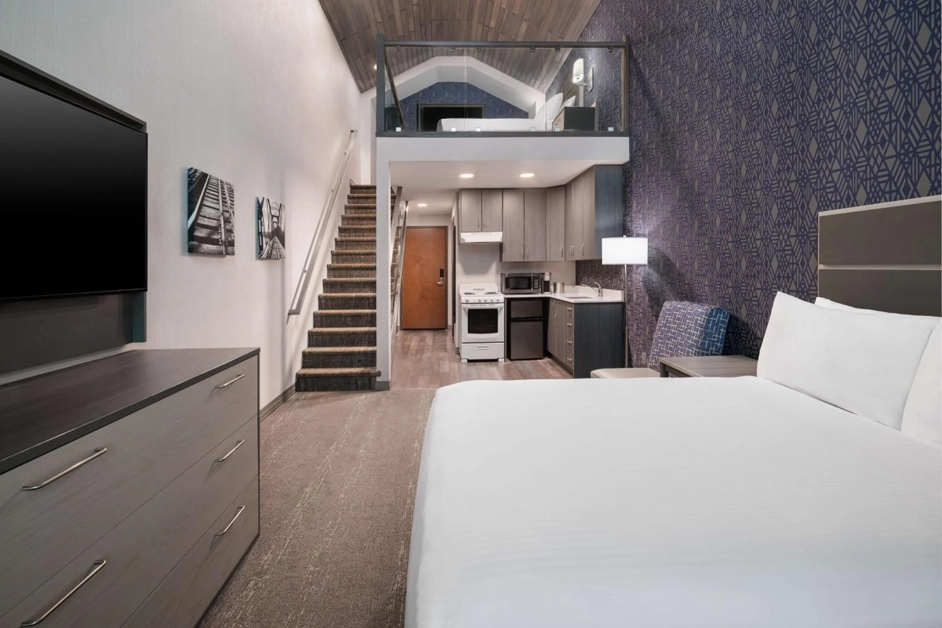 Bed in Best Western Plus Prince George