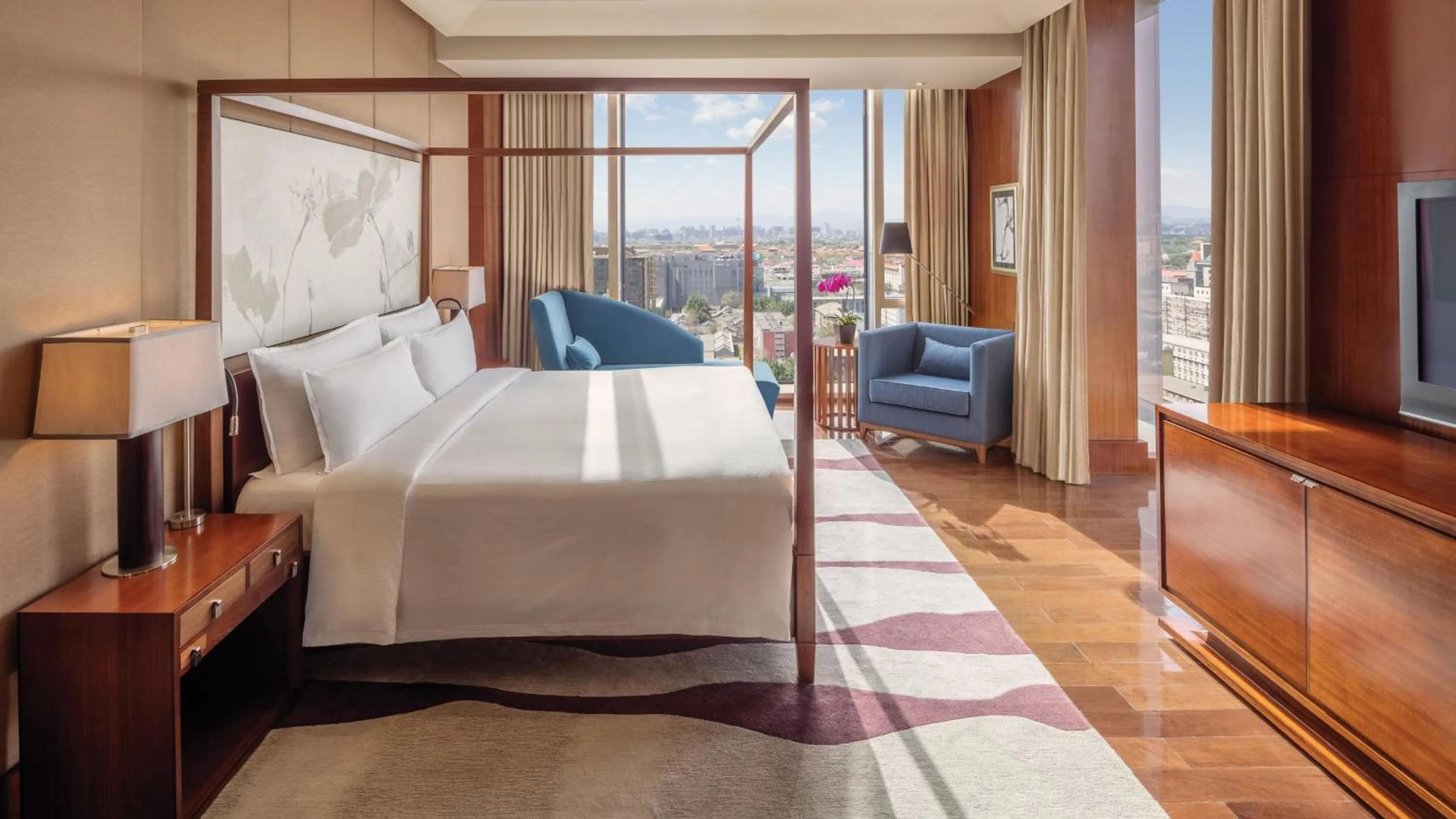 Bedroom, Bed in Regent Beijing