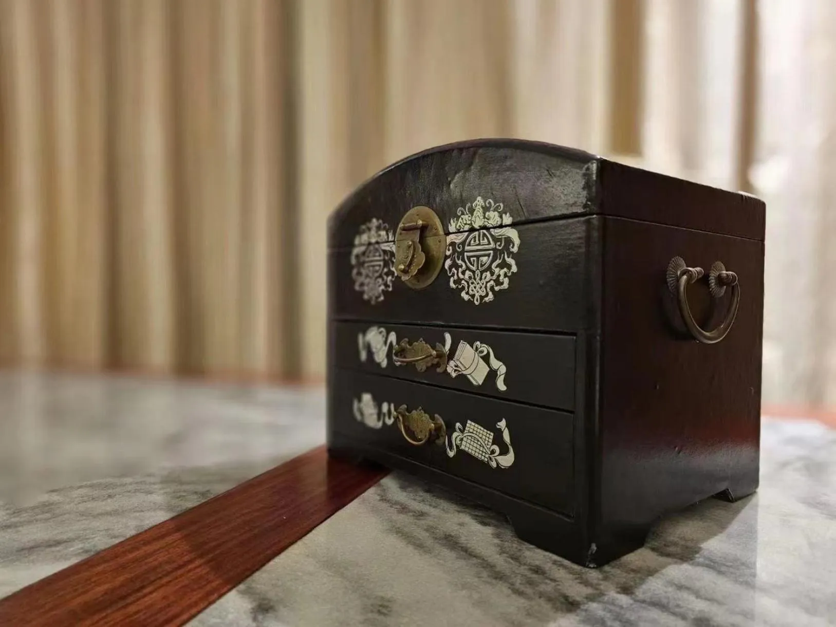 Photo of the whole room in Regent Beijing