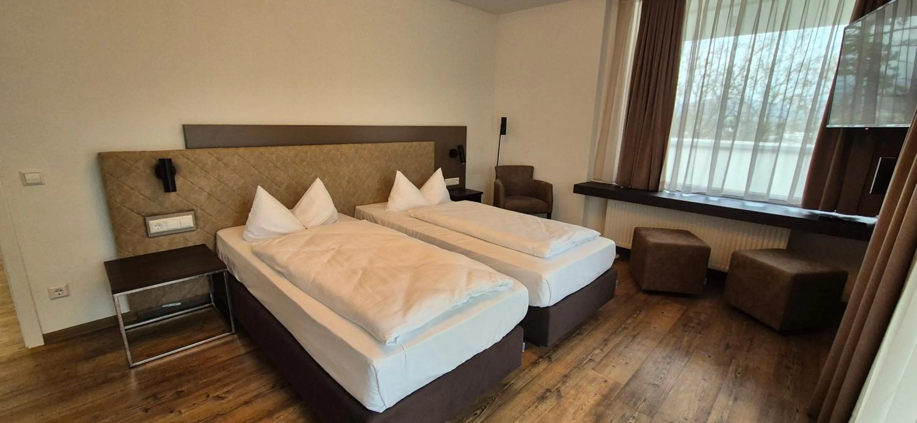 Bed in Melvi Hotel Göppingen