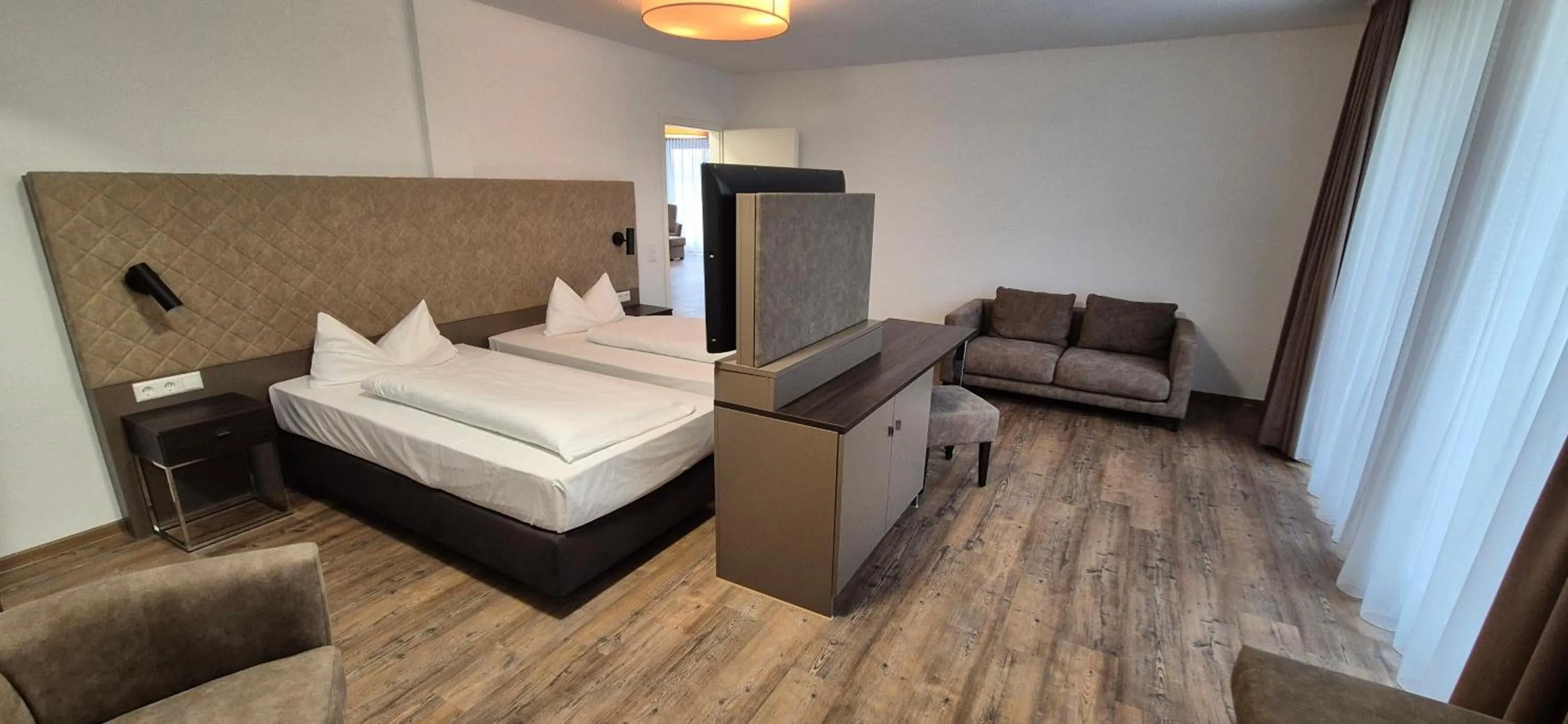 Bed in Melvi Hotel Göppingen