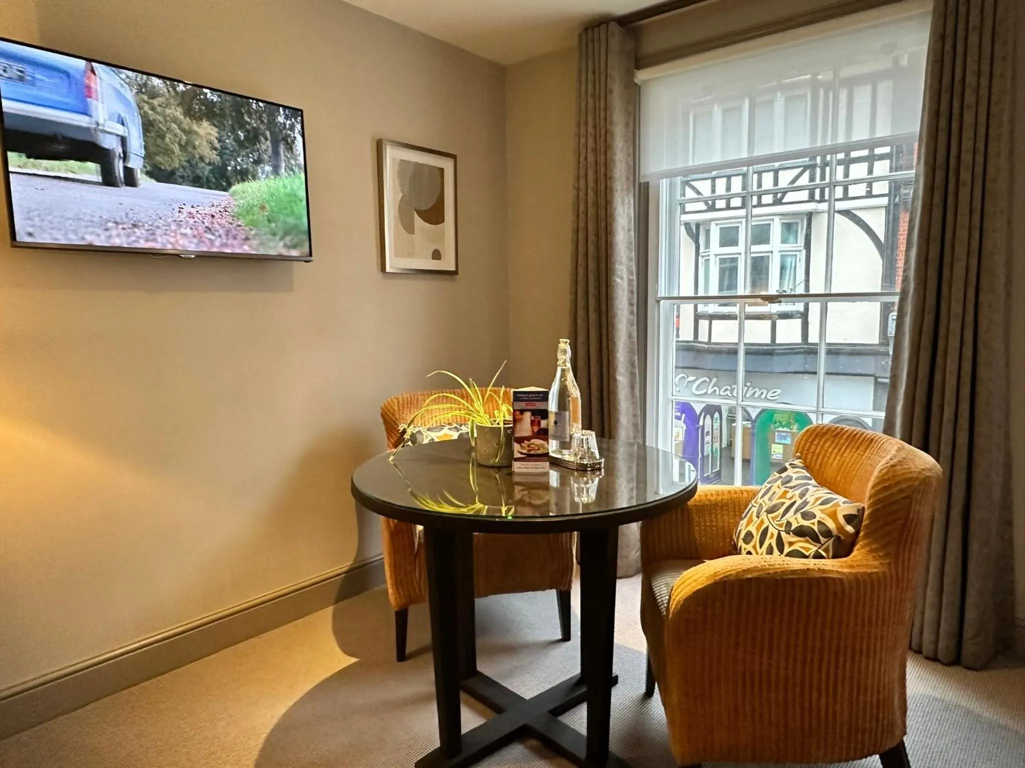 Seating area in Goswell House Hotel central Windsor