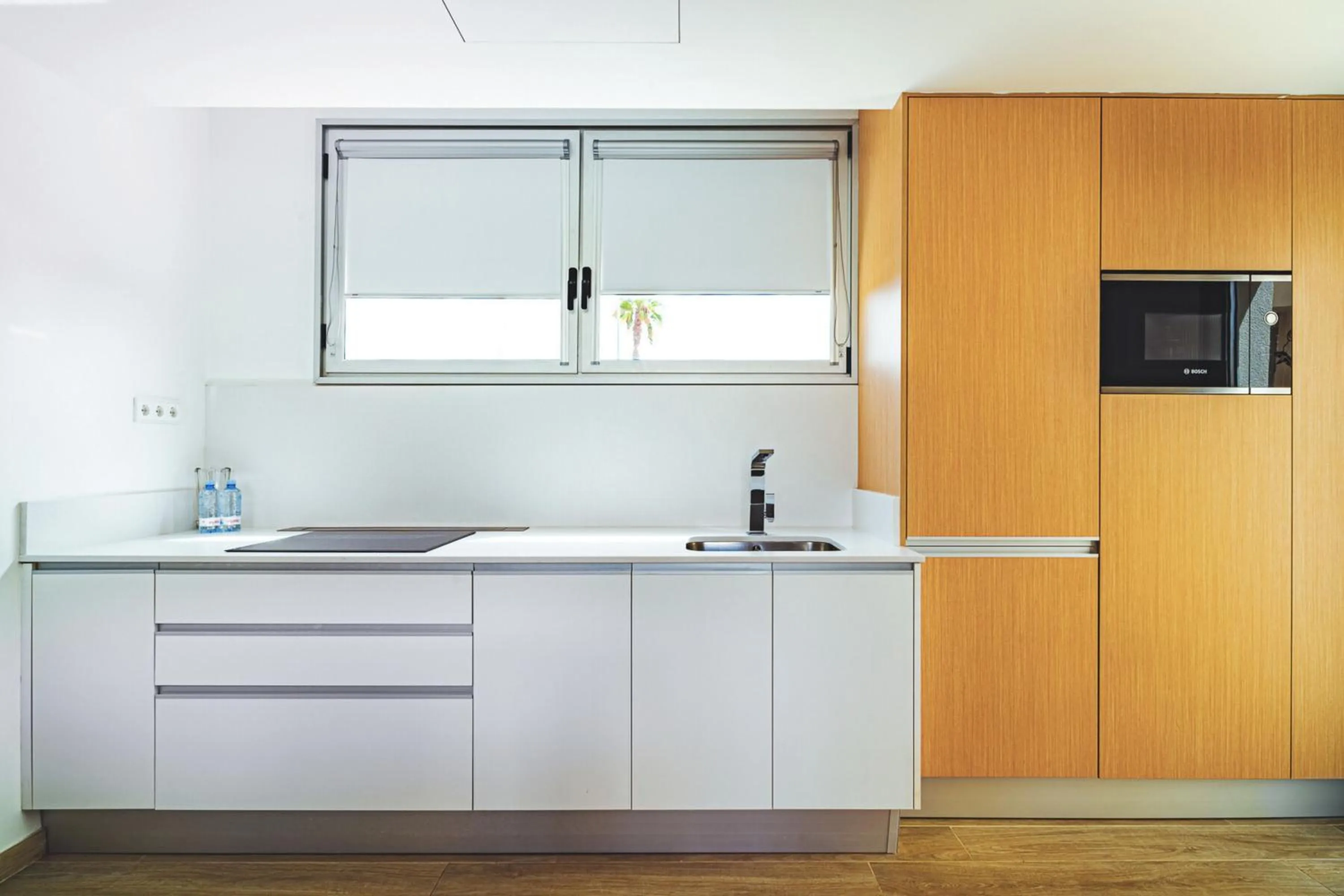 Kitchen or kitchenette in Resort Cordial Santa Águeda & Perchel Beach Club