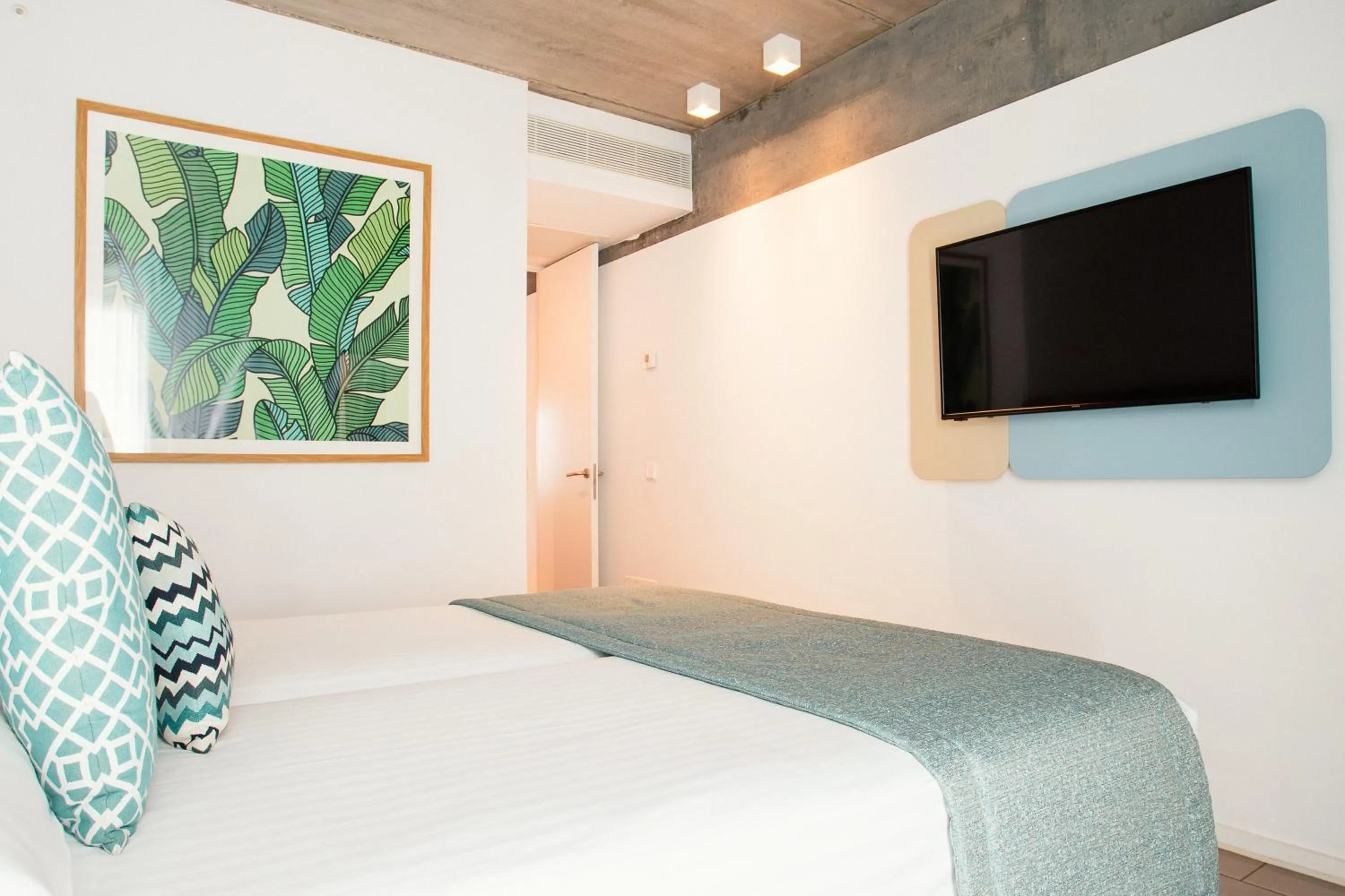 Bedroom, Bed in Resort Cordial Santa Águeda & Perchel Beach Club