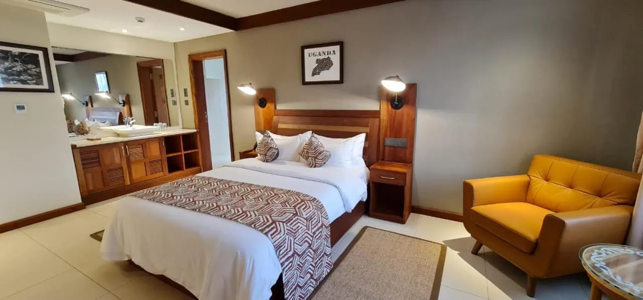 Photo of the whole room, Bed in Kampala Nile Resort