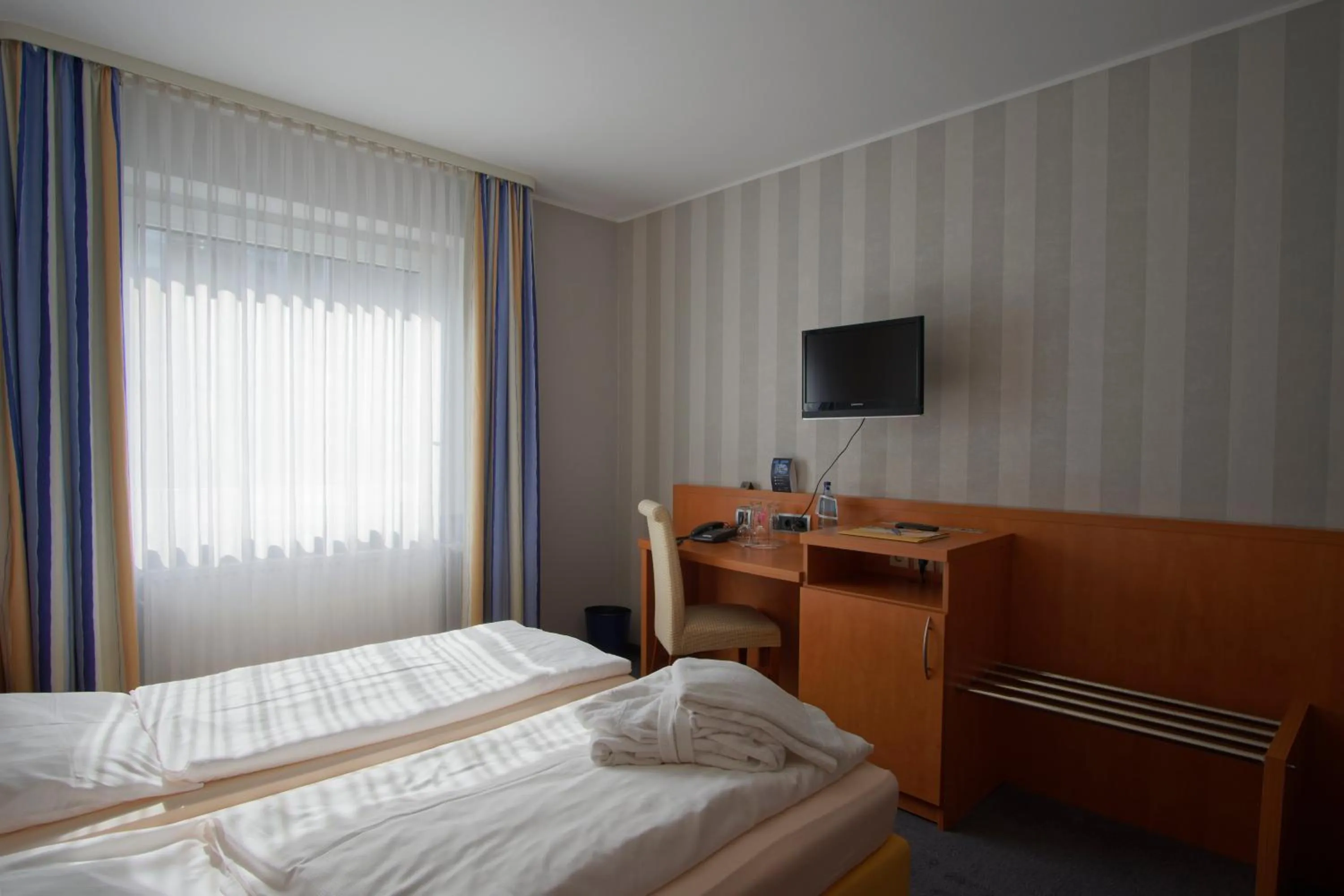 Photo of the whole room, Bed in laVital Sport- & Wellness Hotel