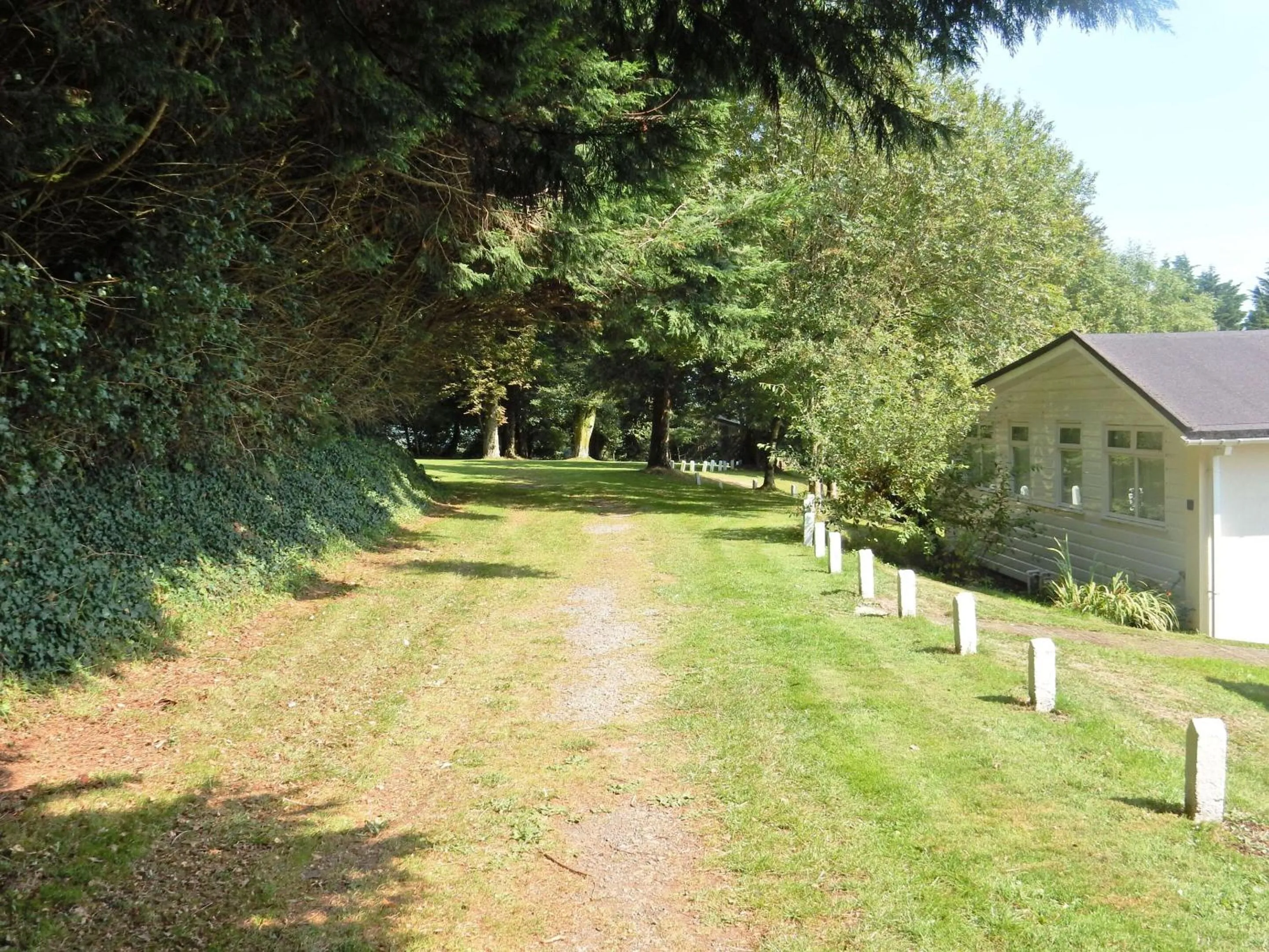 Garden in Sheena's Dartmouth Chalets