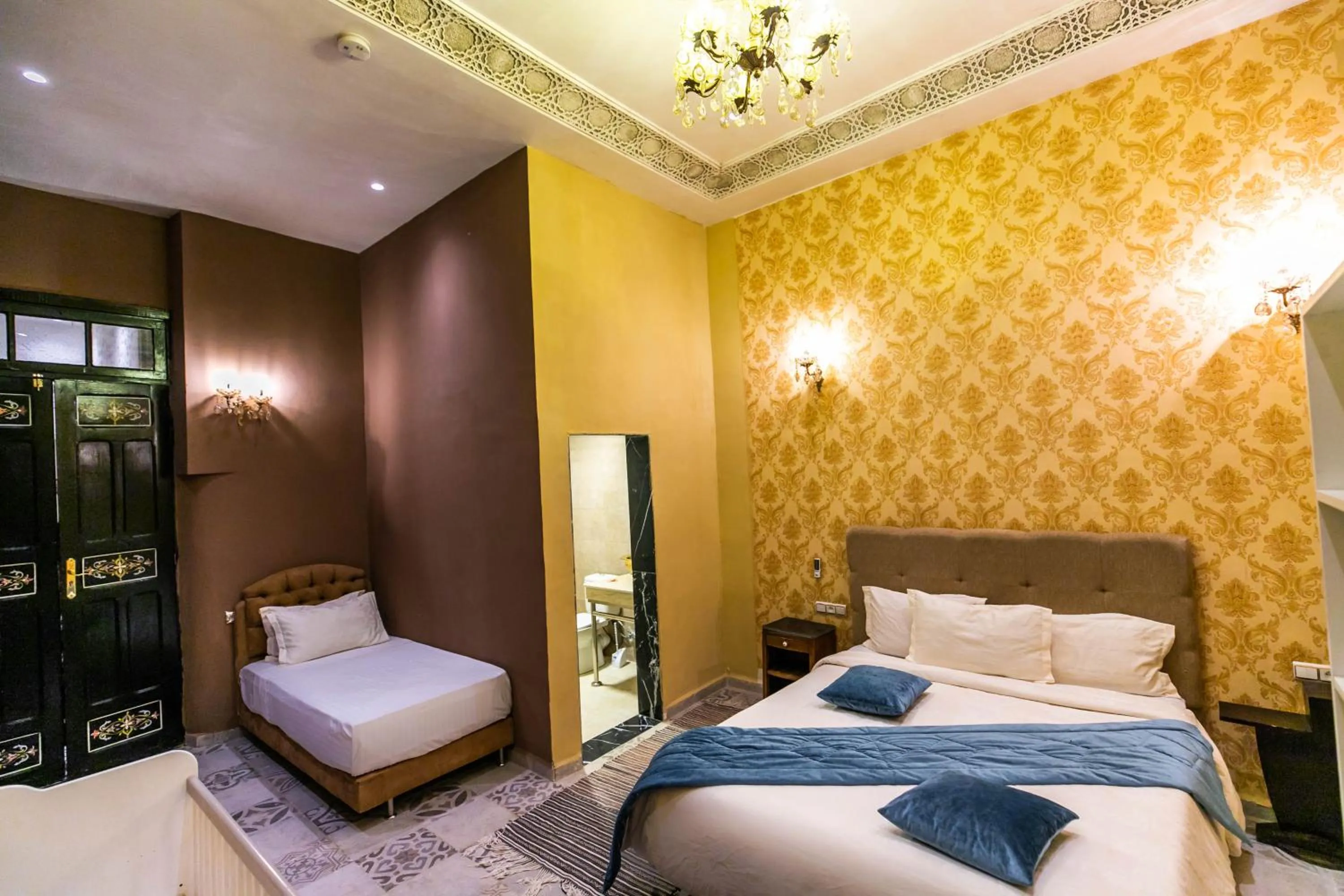 Bedroom, Bed in Palais Shazam & SPA