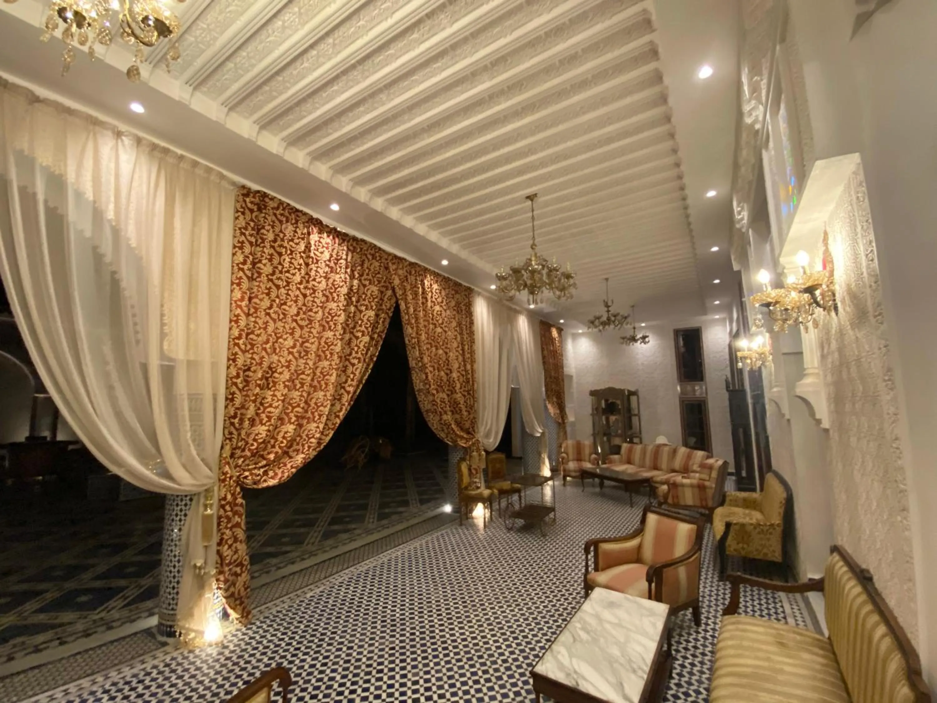 Patio in Palais Shazam & SPA