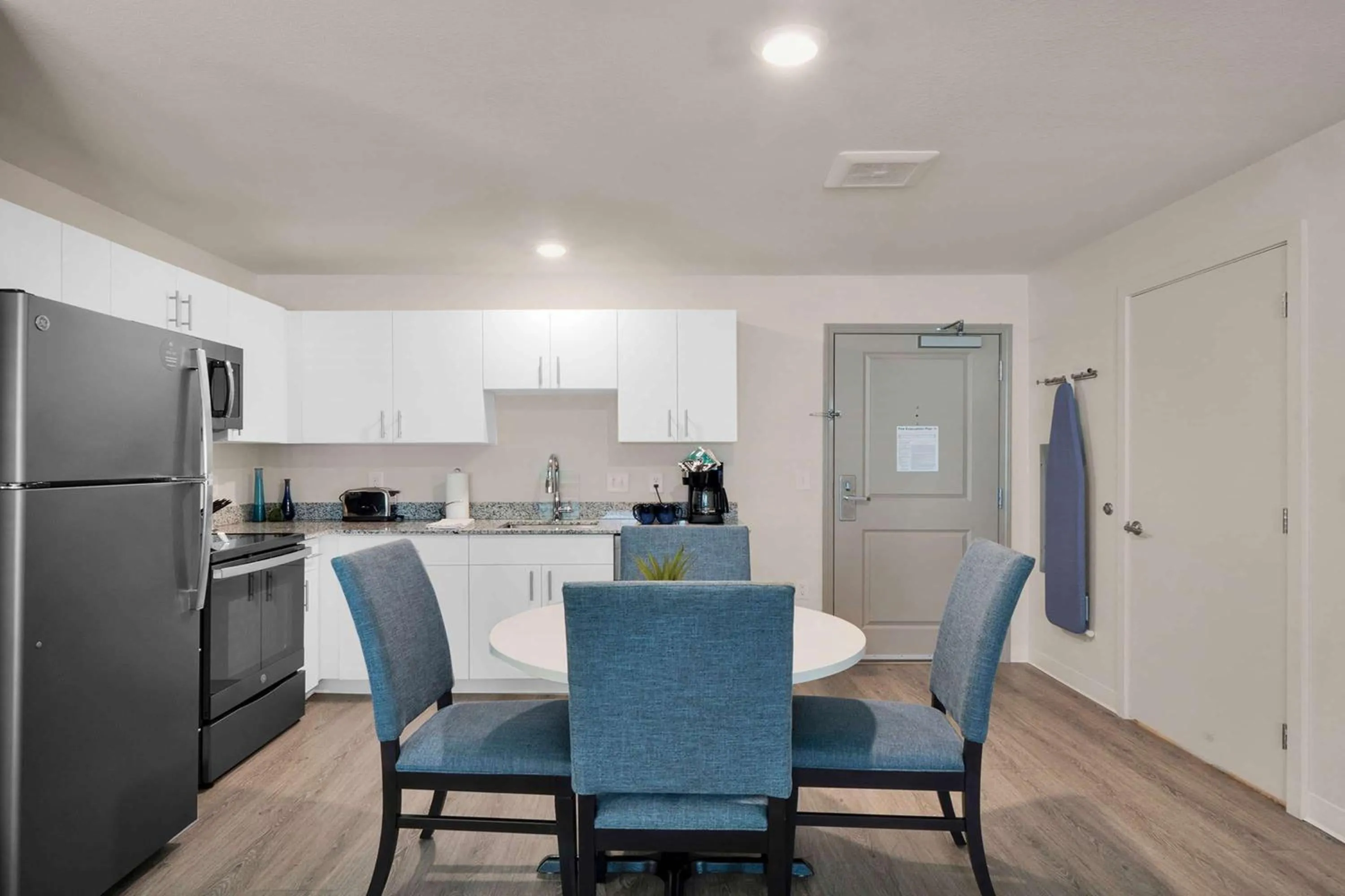 Photo of the whole room in WaterWalk Extended Stay by Wyndham Charlotte - Arrowood