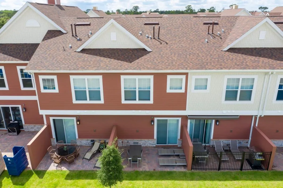 Gorgeous 4 Bedroom Family Friendly Close to Disney 7573