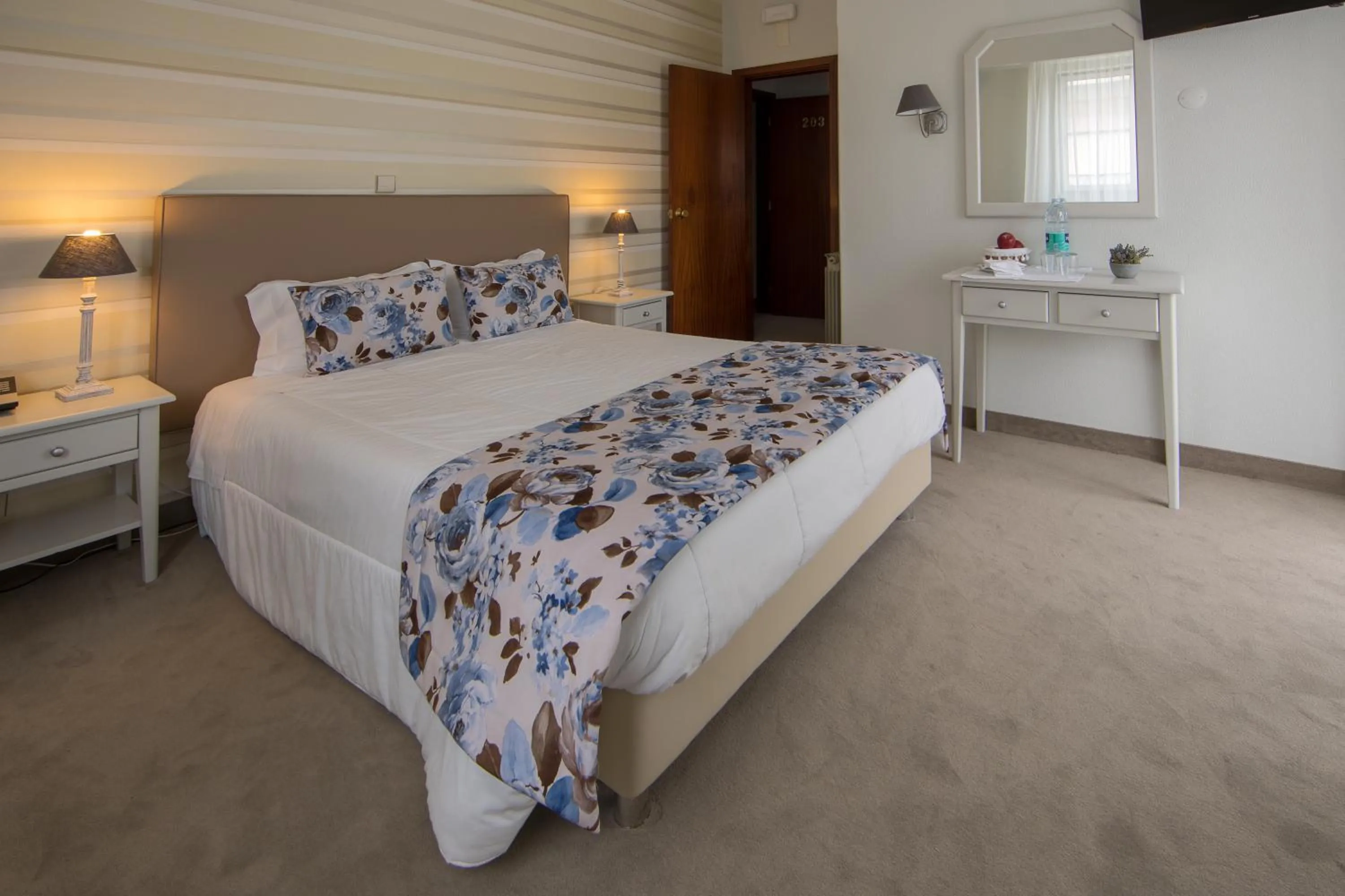 Bed in Hotel Alecrim