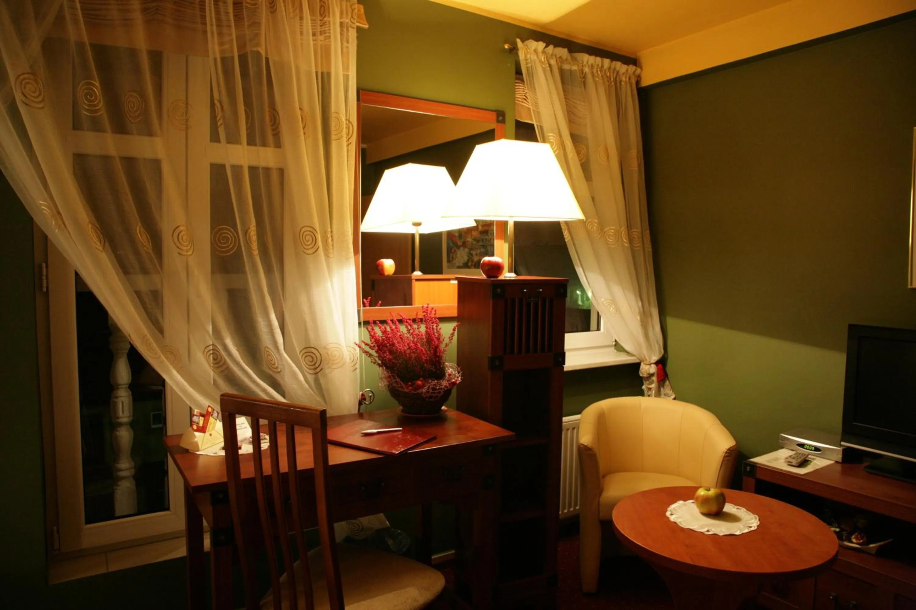 Seating area in Hotel Atrium