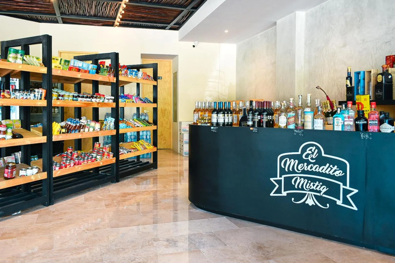 Supermarket/grocery shop in Mistiq Tulum