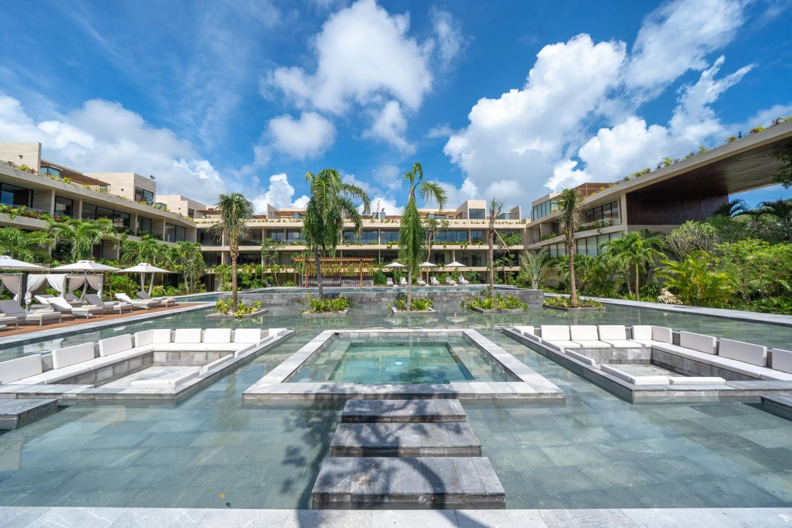 Swimming pool in Mistiq Tulum