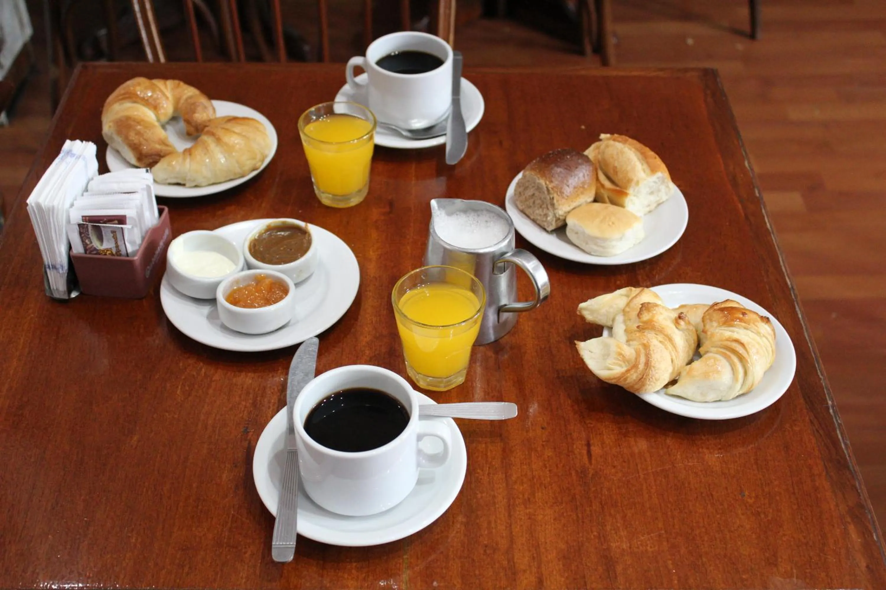 Breakfast in Esmeralda Palace Hotel