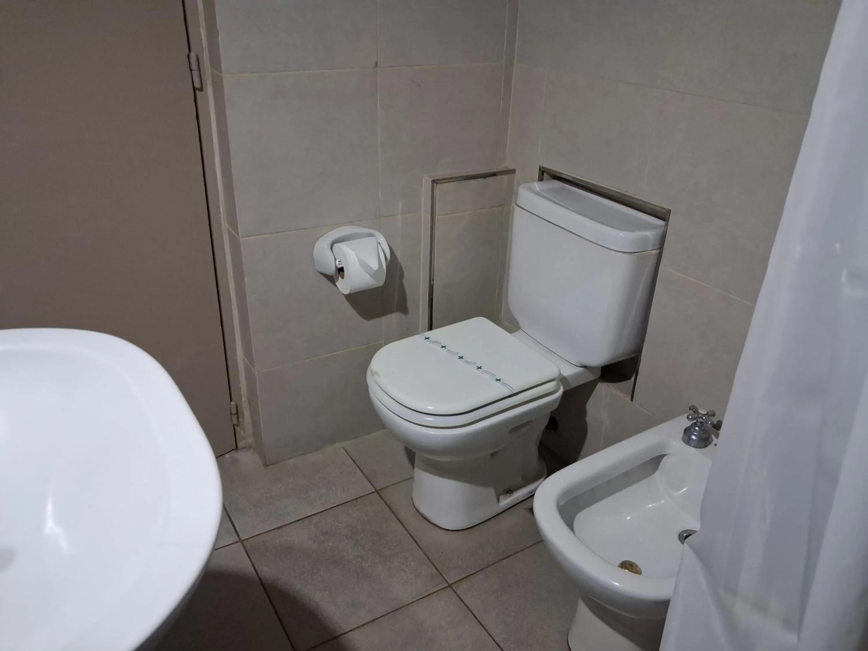 Toilet in Esmeralda Palace Hotel