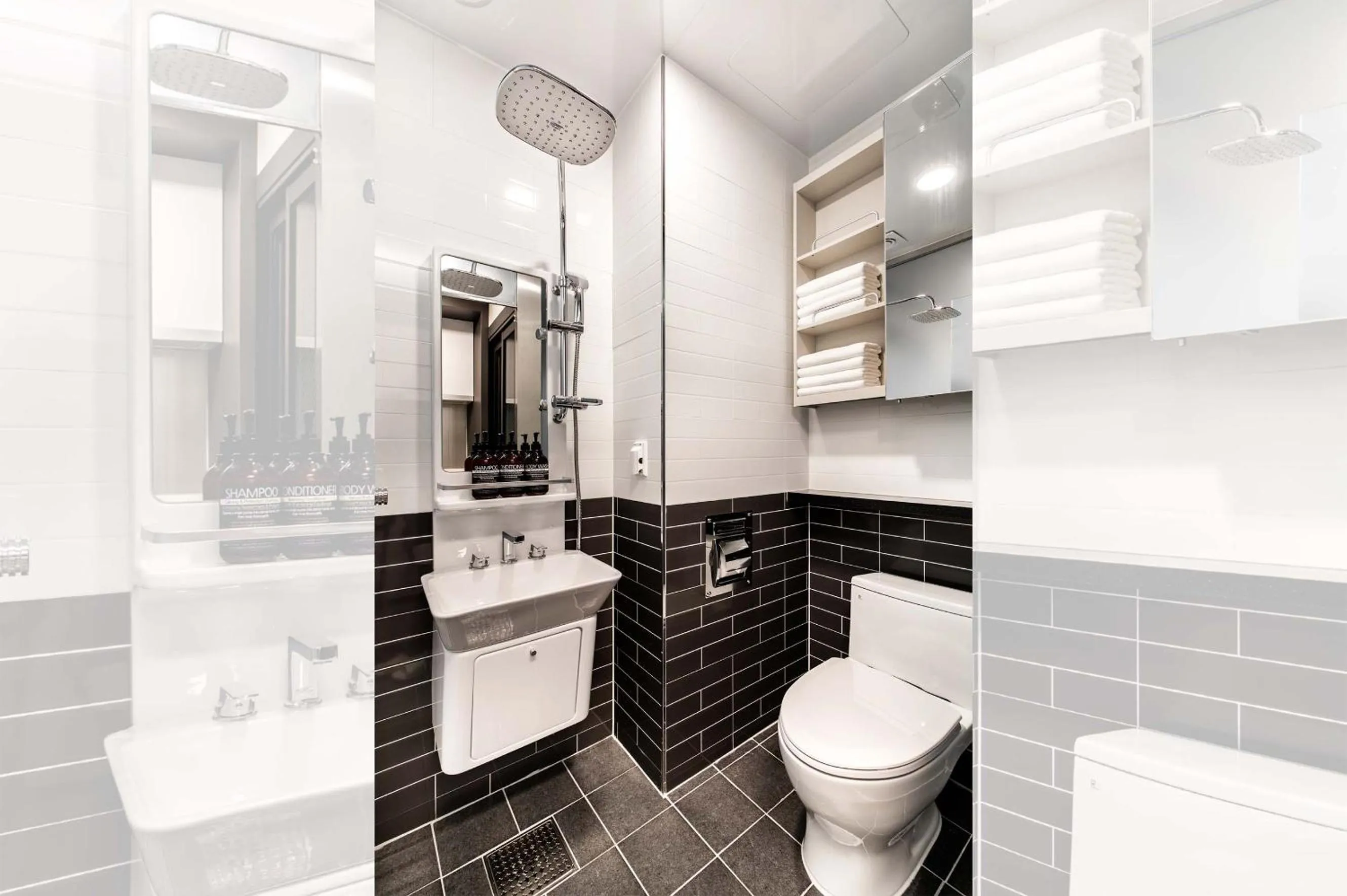 Toilet in K-Hills The Terrace