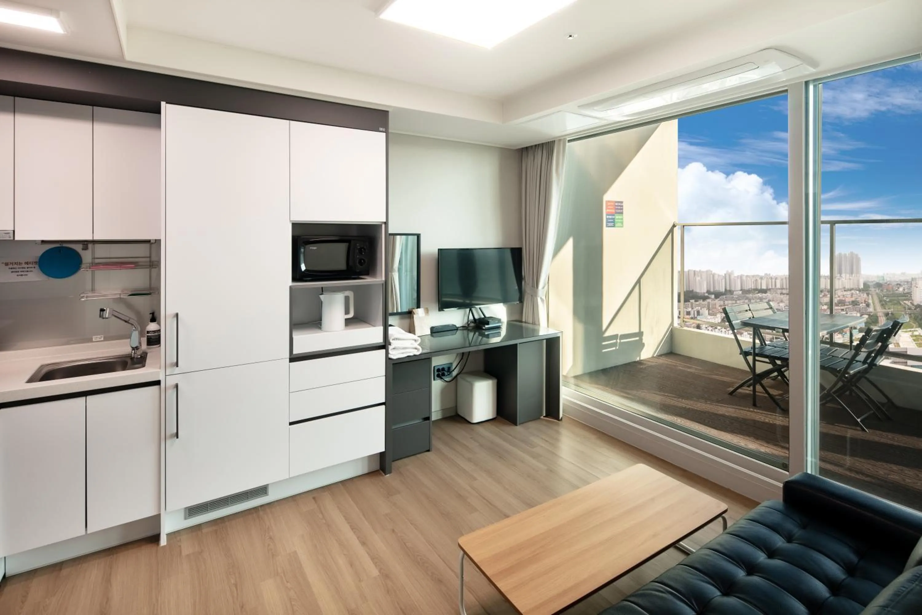 Living room in K-Hills The Terrace