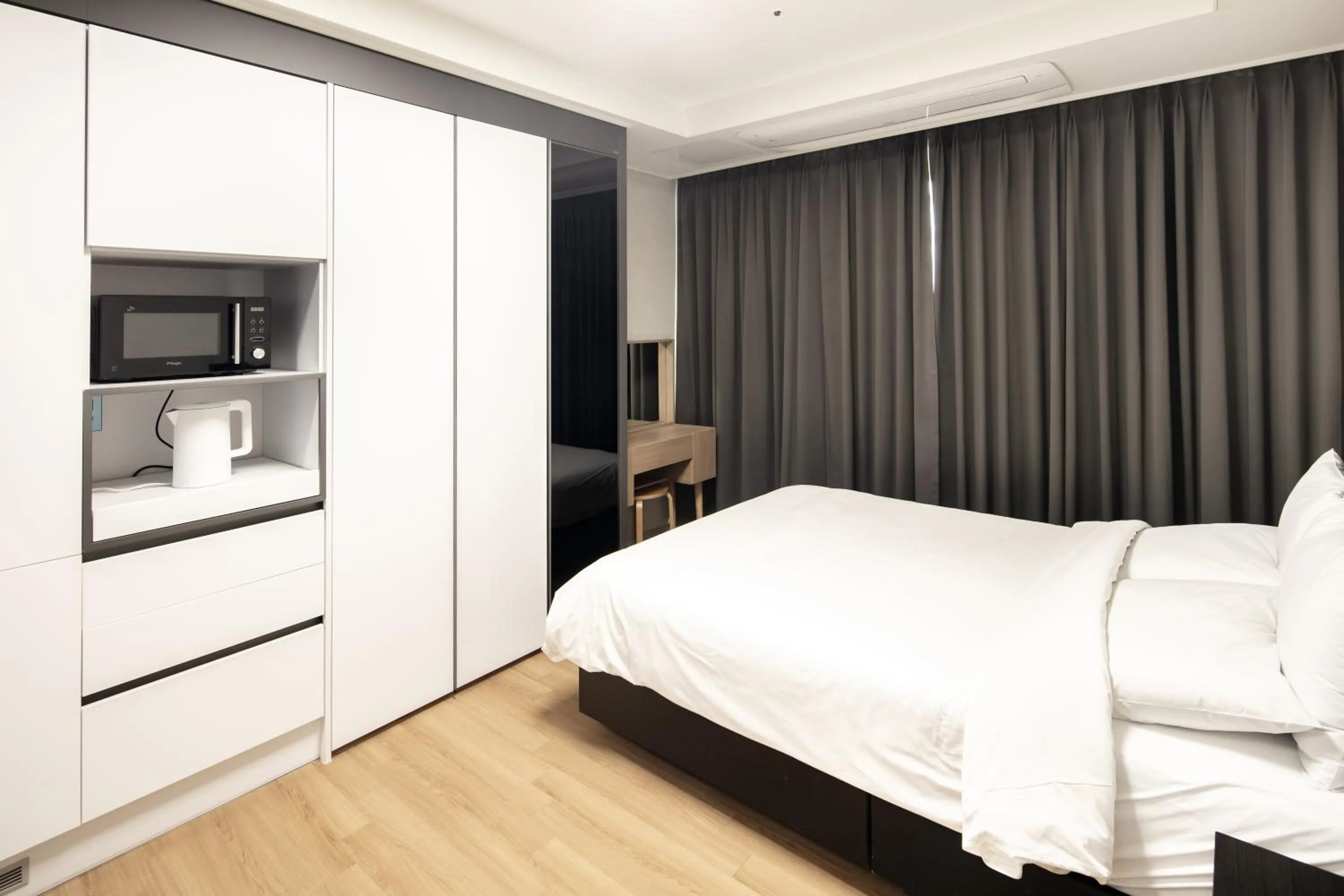 Decorative detail, Bed in K-Hills The Terrace