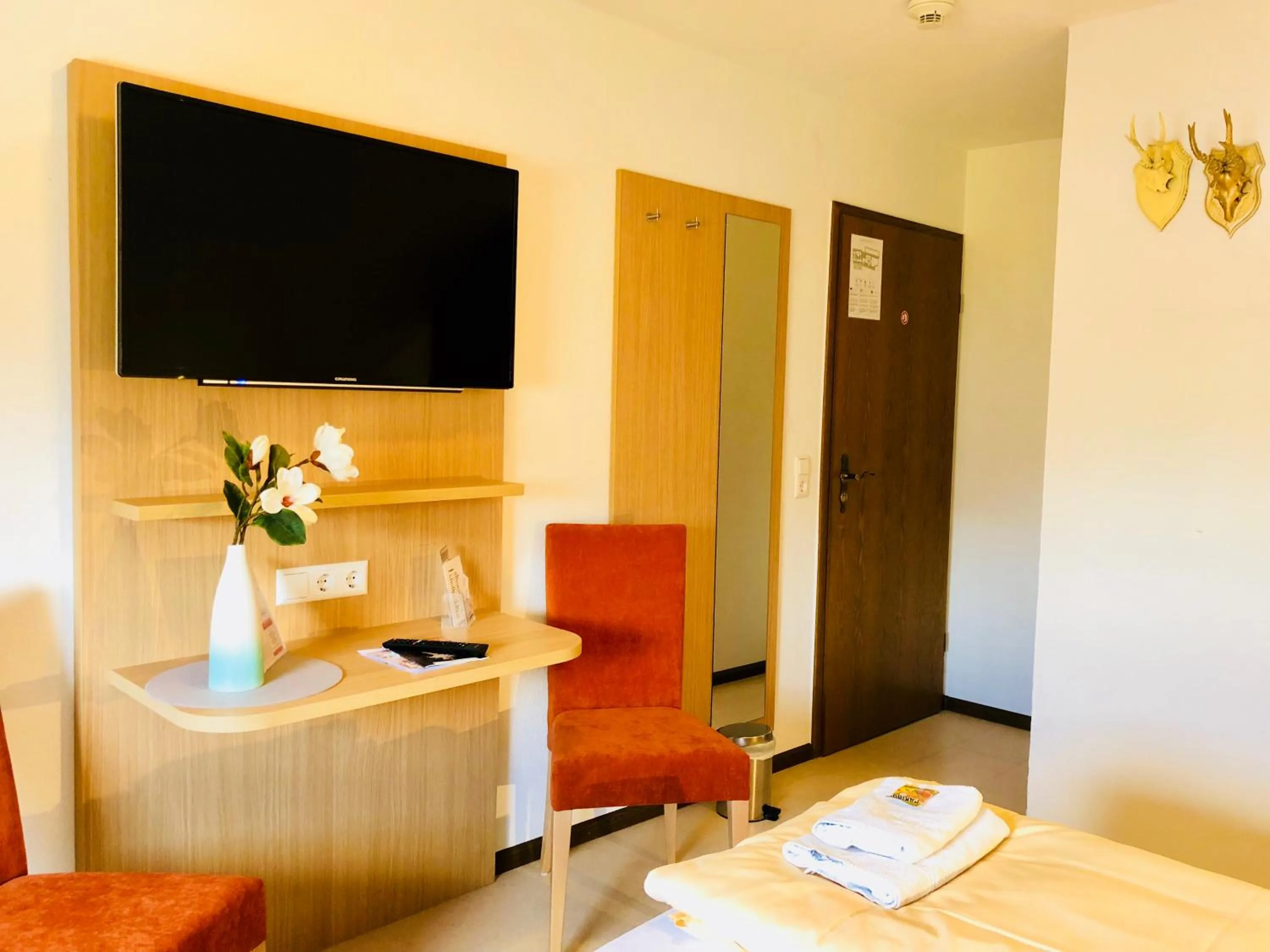 Other, Bed in Hotel - Restaurant Hirschen - Werneths Landgasthof beim Europa- Park Rust