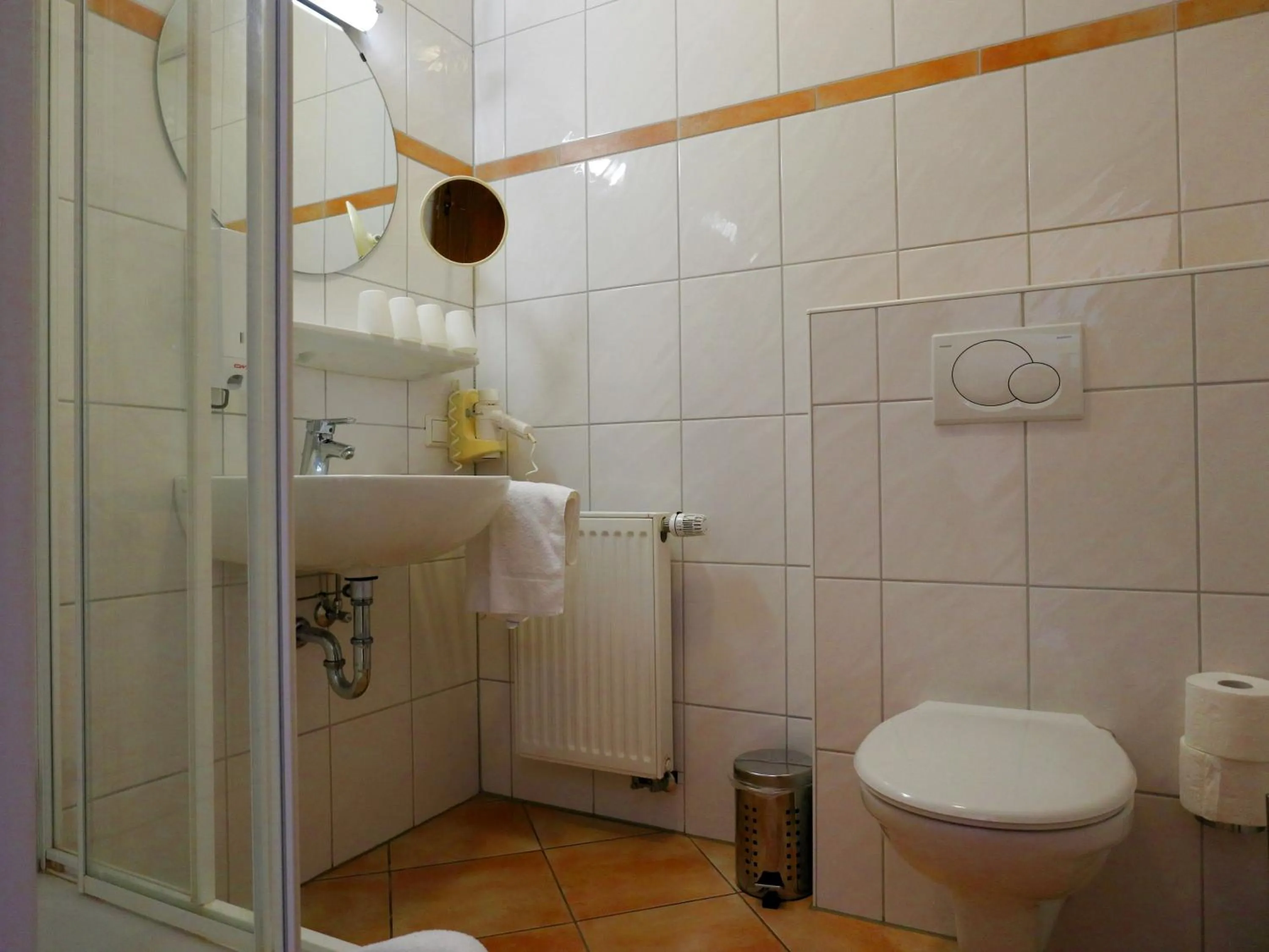 Bathroom in Hotel - Restaurant Hirschen - Werneths Landgasthof beim Europa- Park Rust