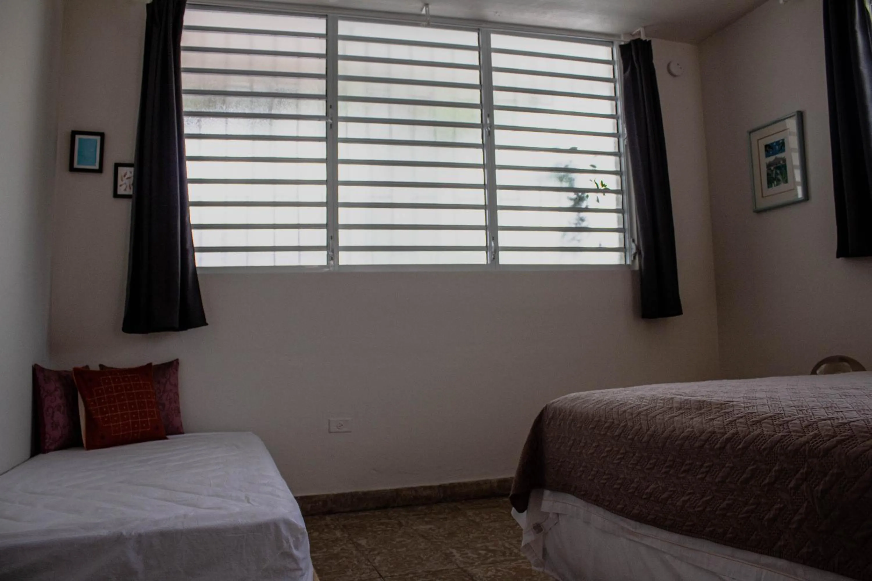 Bed in The Emerald PR