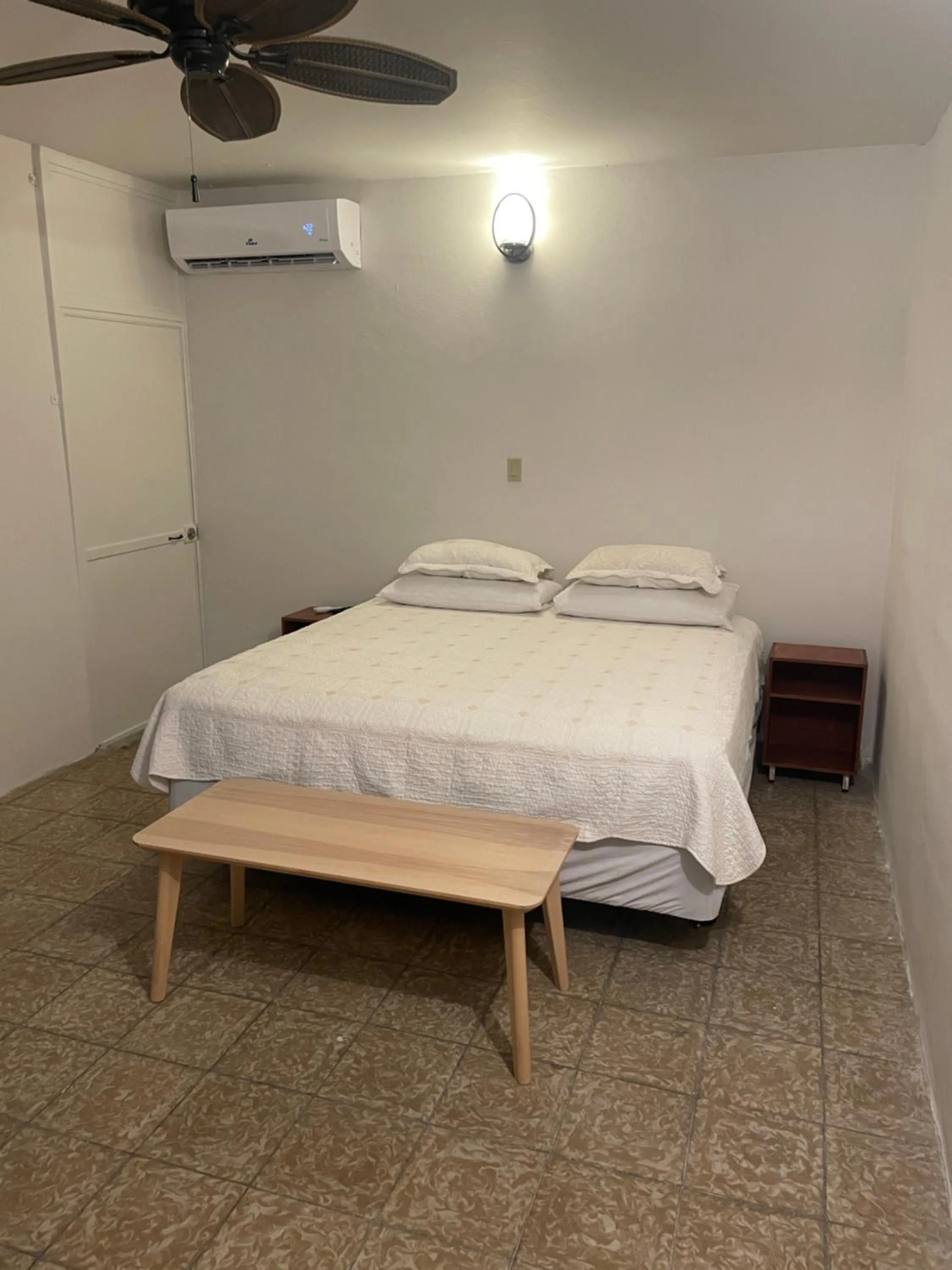 Bed in The Emerald PR