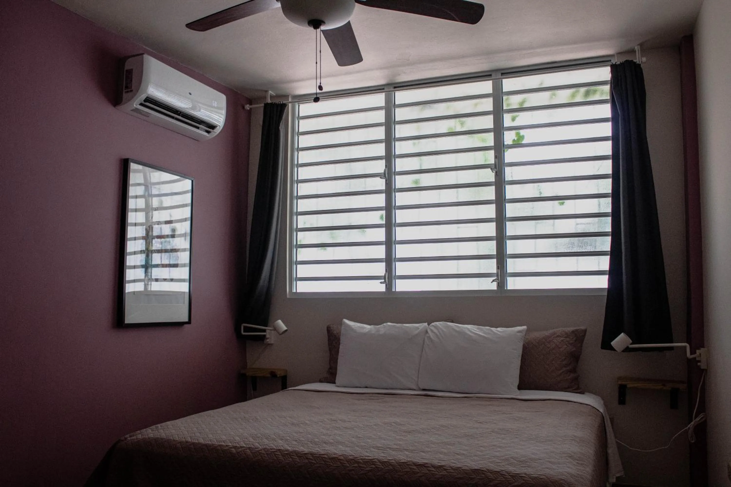 Bed in The Emerald PR