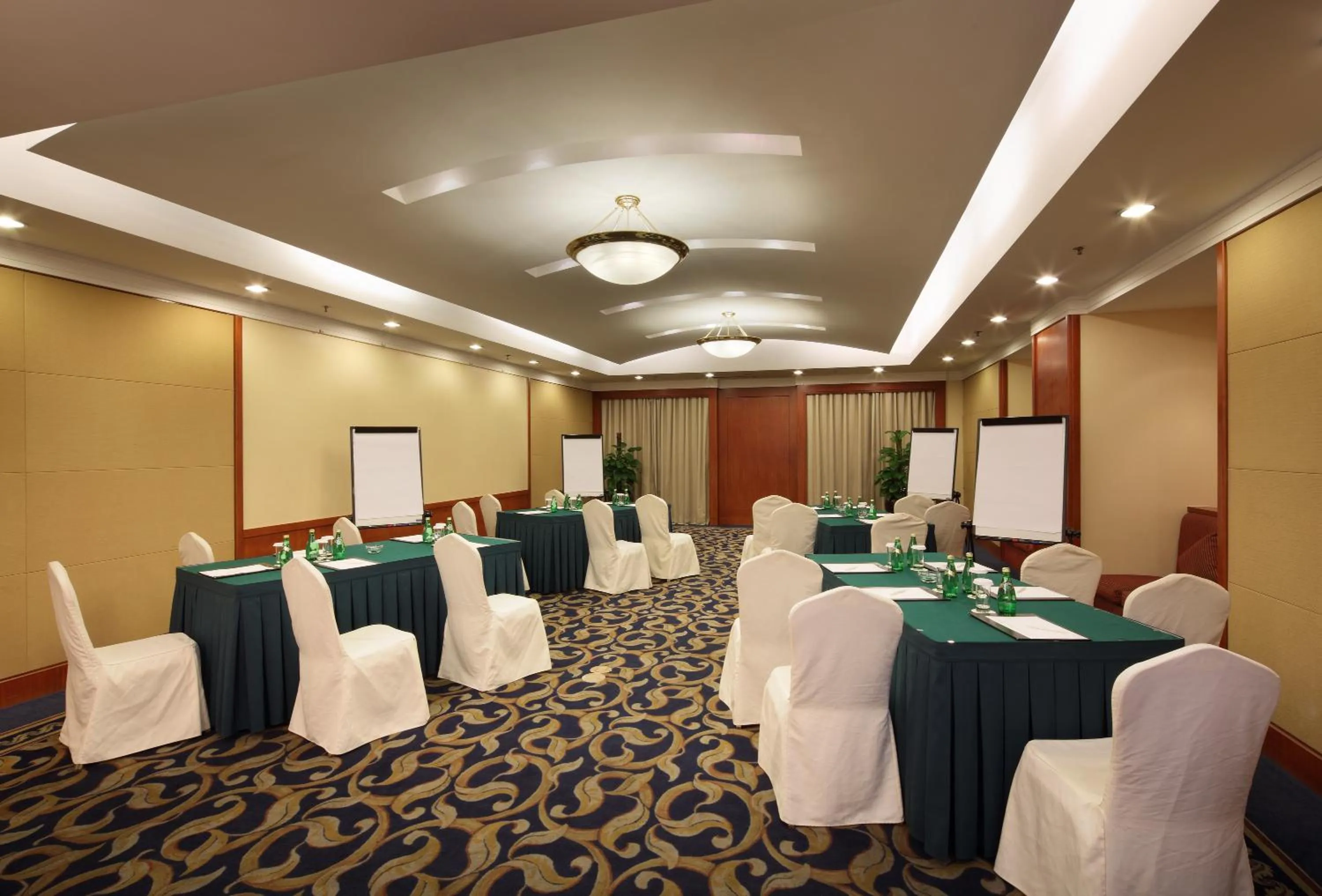 Business facilities in Jianguo Hotel Shanghai