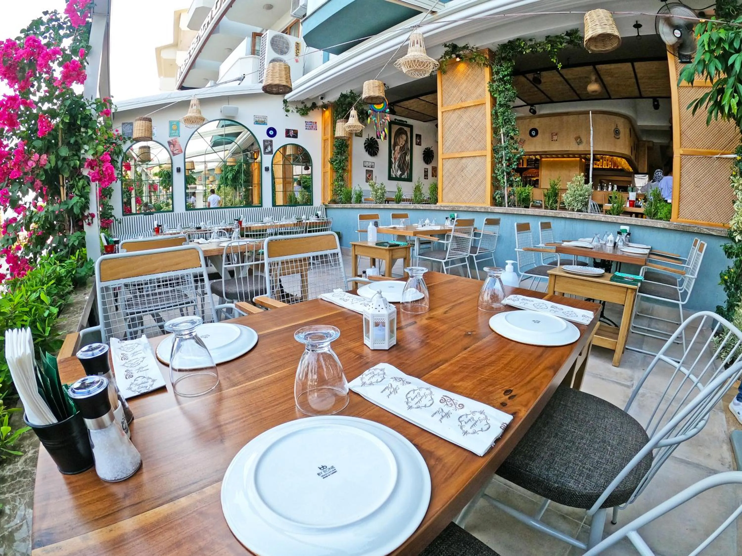 Restaurant/places to eat in Yeshill Boutique Hotel