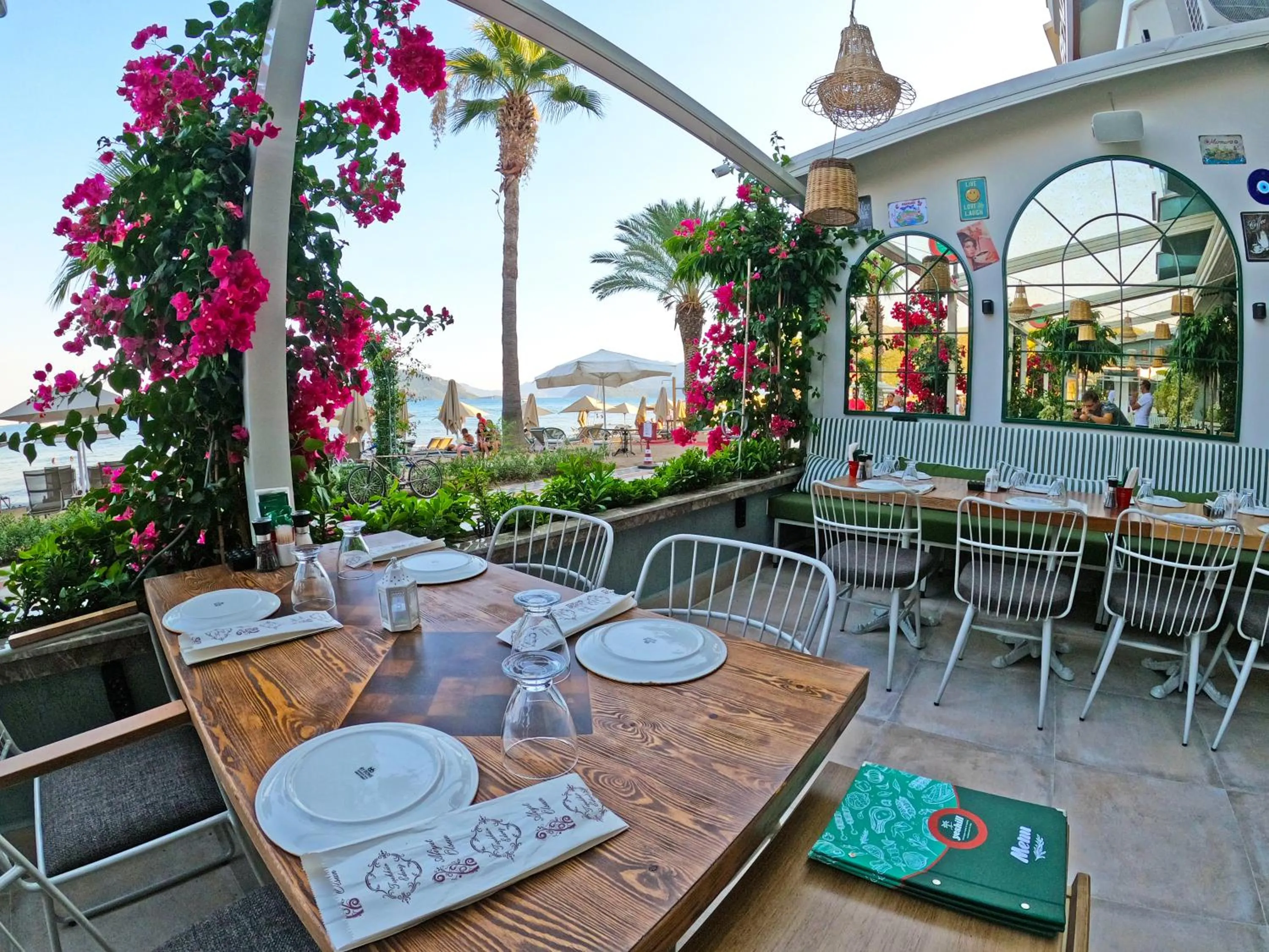 Restaurant/places to eat in Yeshill Boutique Hotel