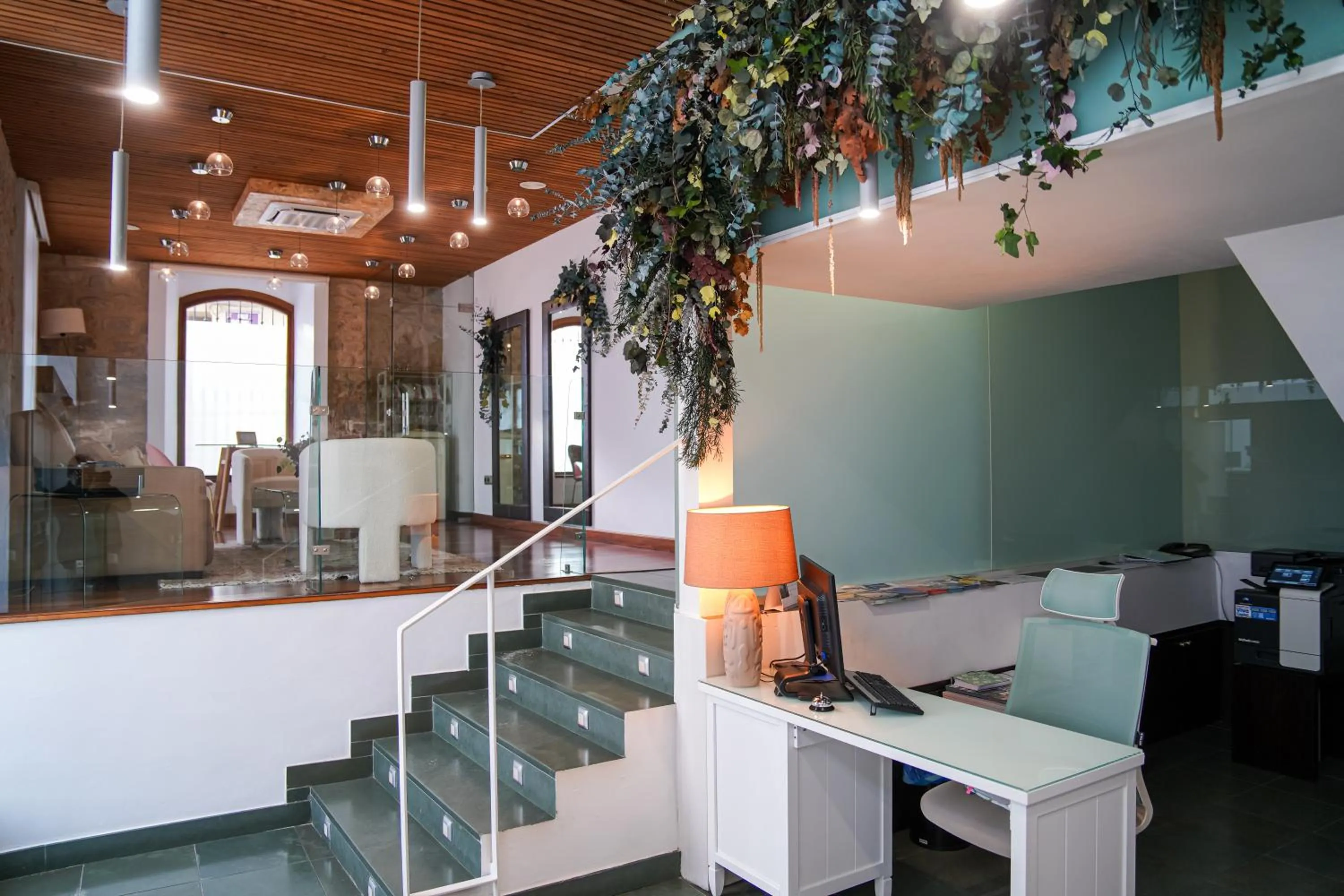 Lobby or reception in Hotel Baeza Monumental by eme hoteles