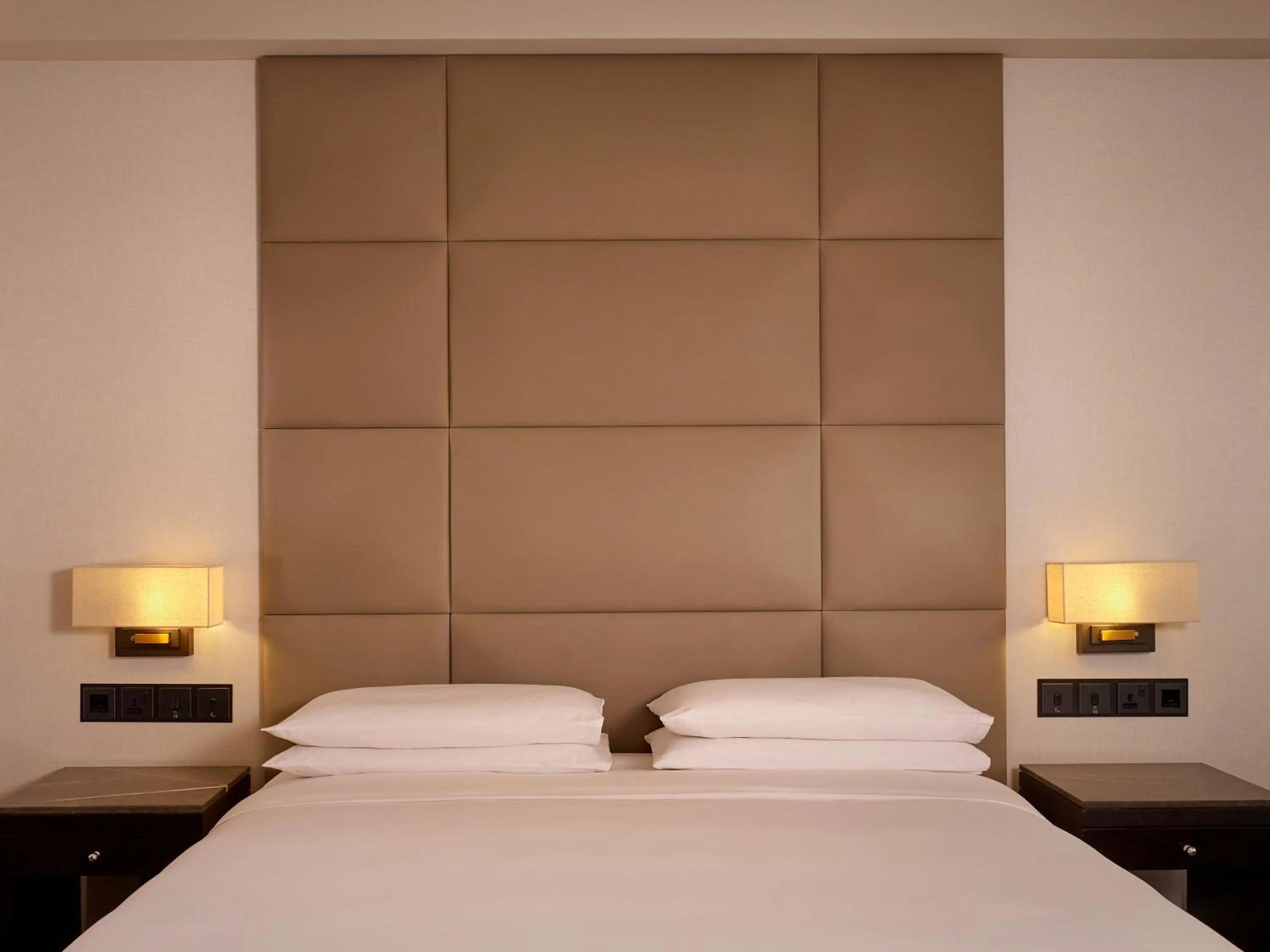 Bed in Hyatt Regency Al Kout Mall