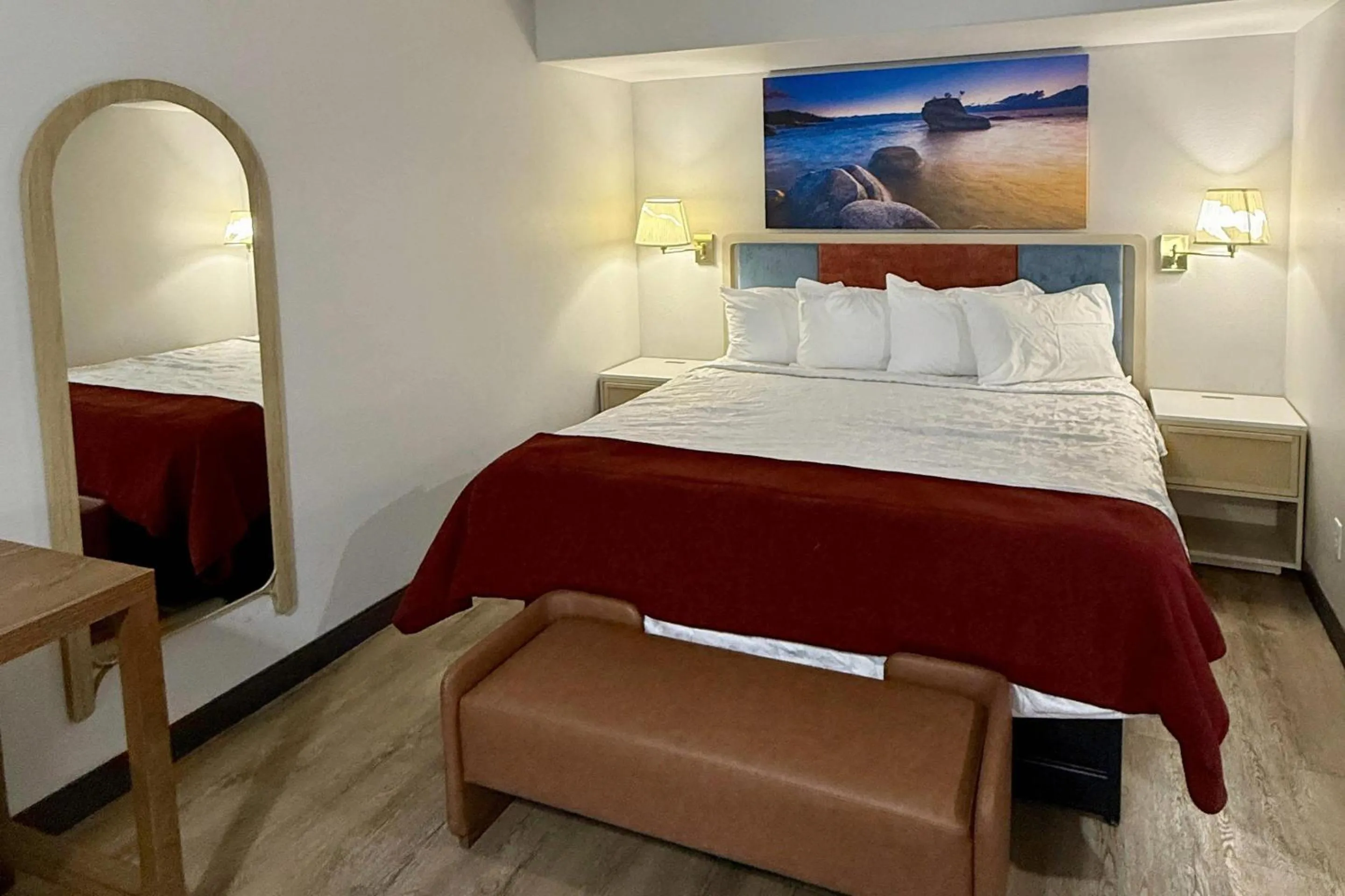 Bedroom, Bed in Rodeway Inn - SFI Winnemucca