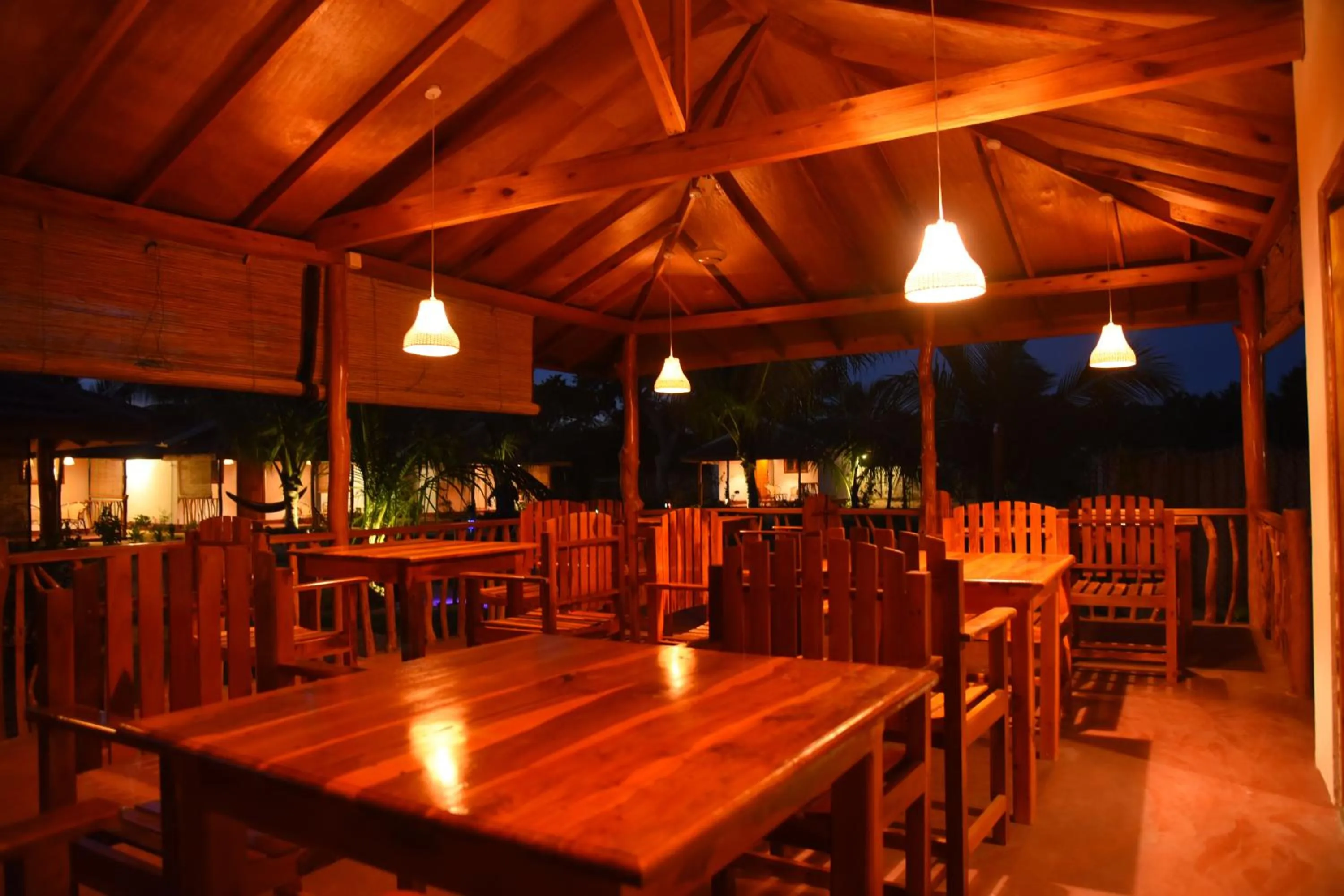 Restaurant/places to eat in Prime Surfers Bungalow