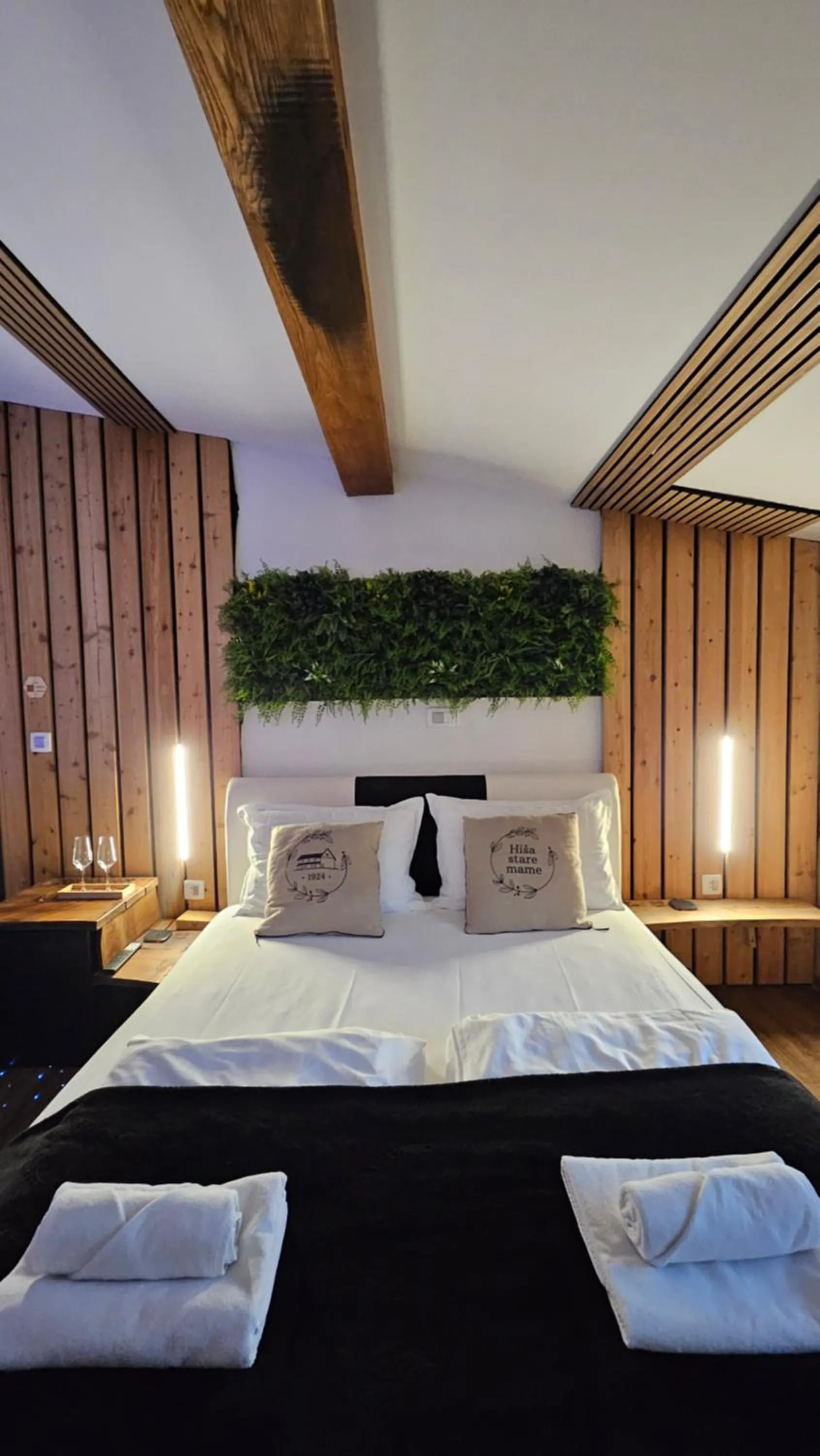 Bed in Hiša stare mame