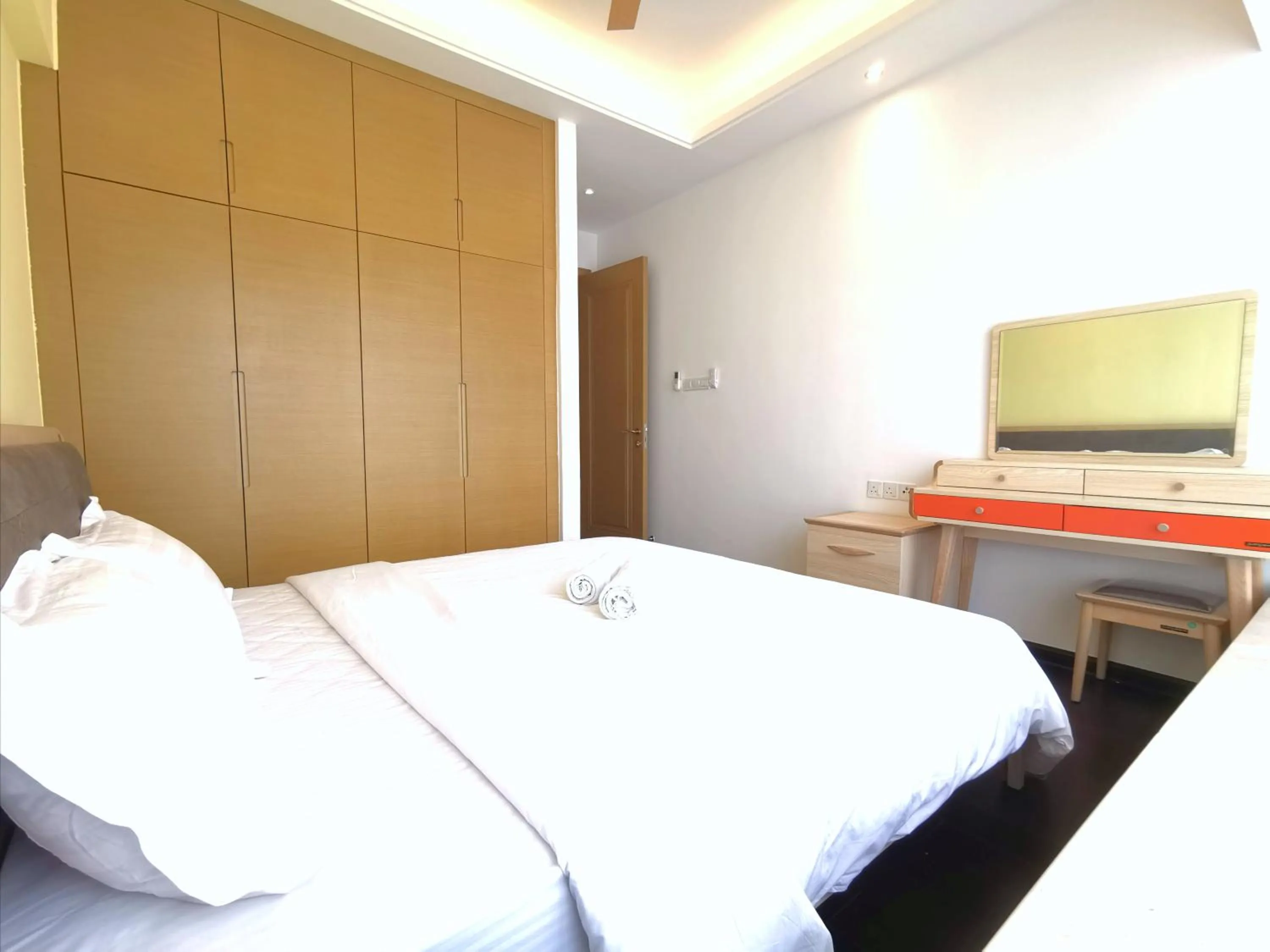 Bed in R&F Princess Cove by Maco Home