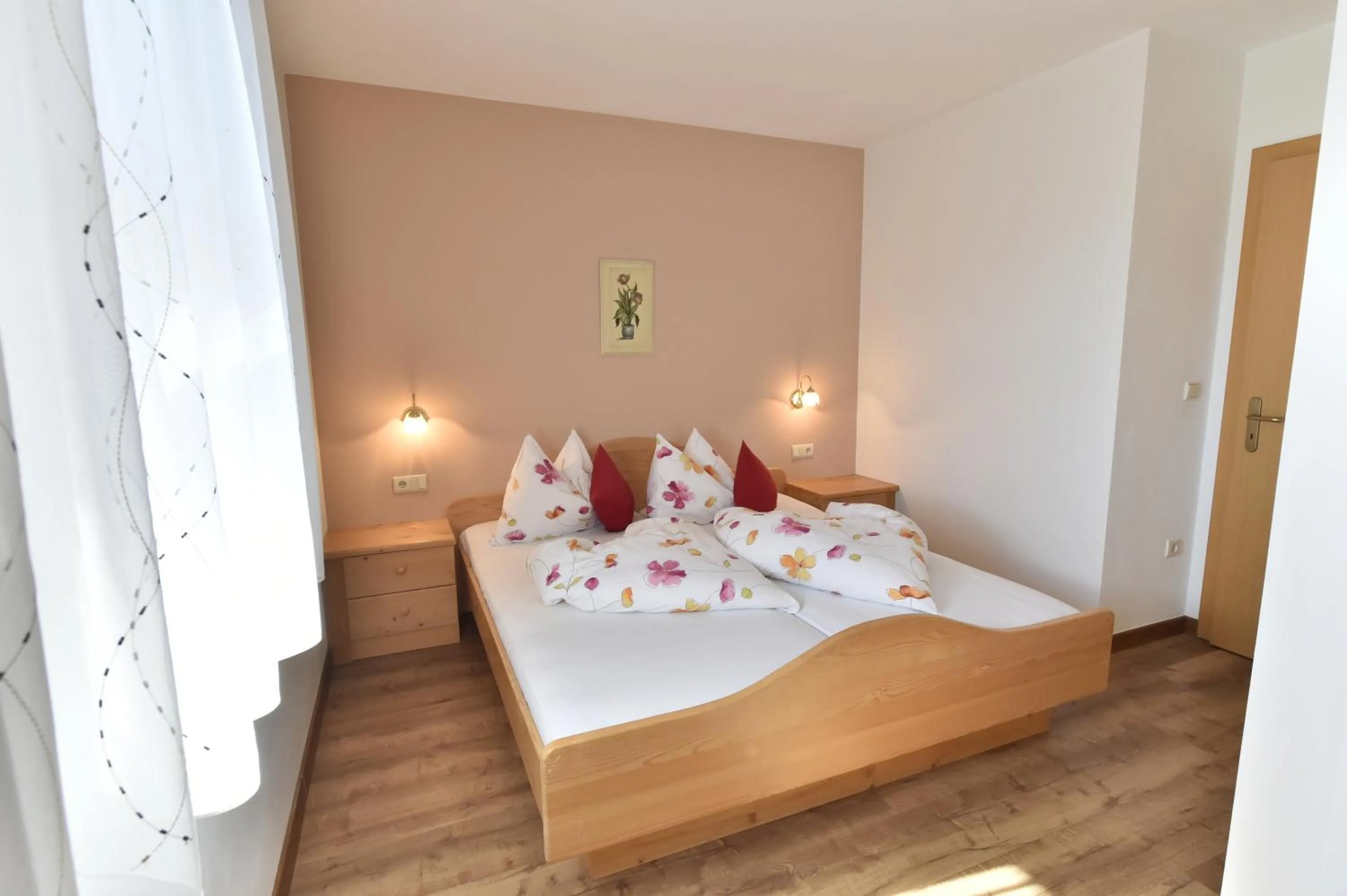 Bed in Appartements Lenzenhof