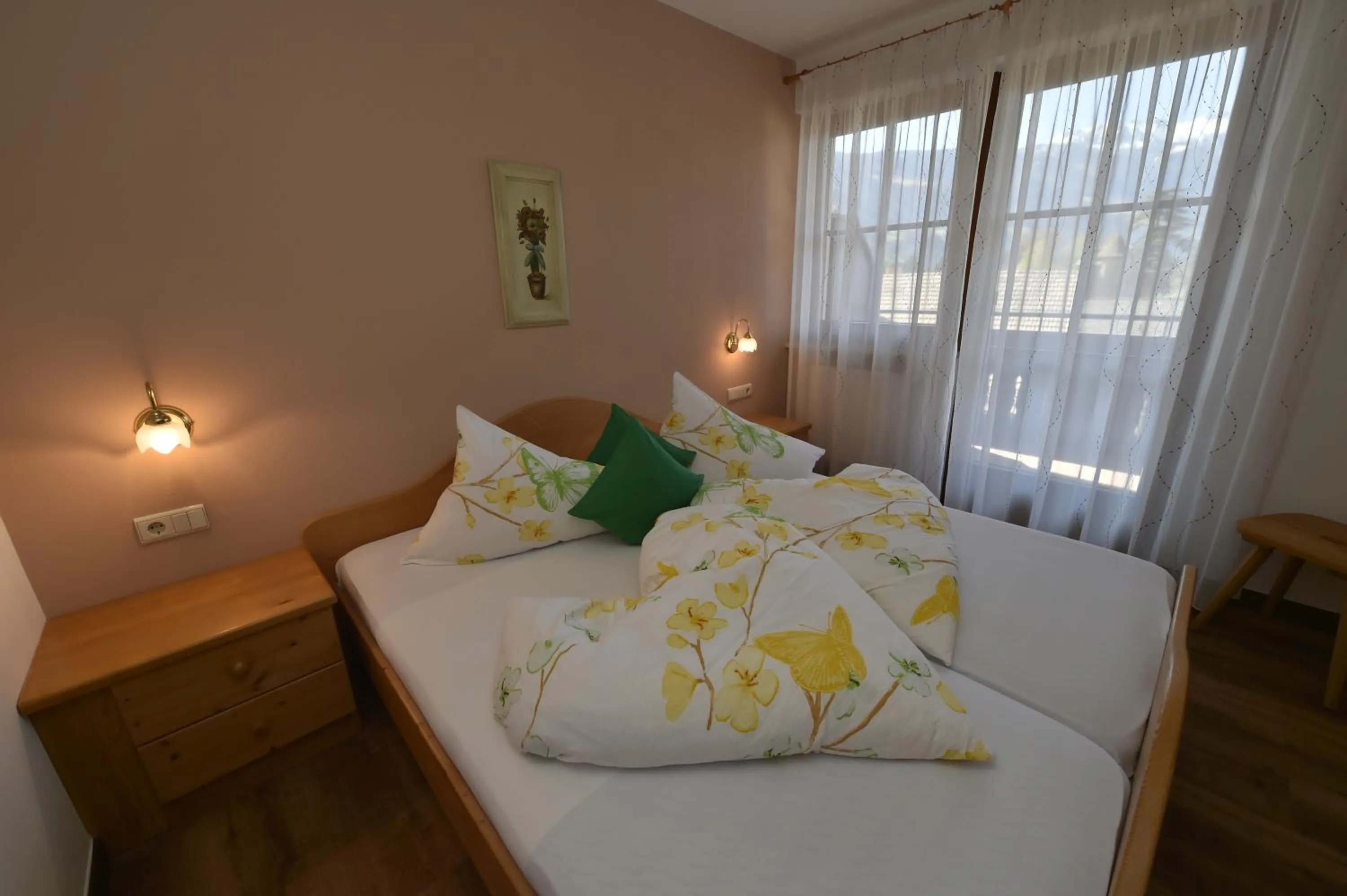 Bed in Appartements Lenzenhof