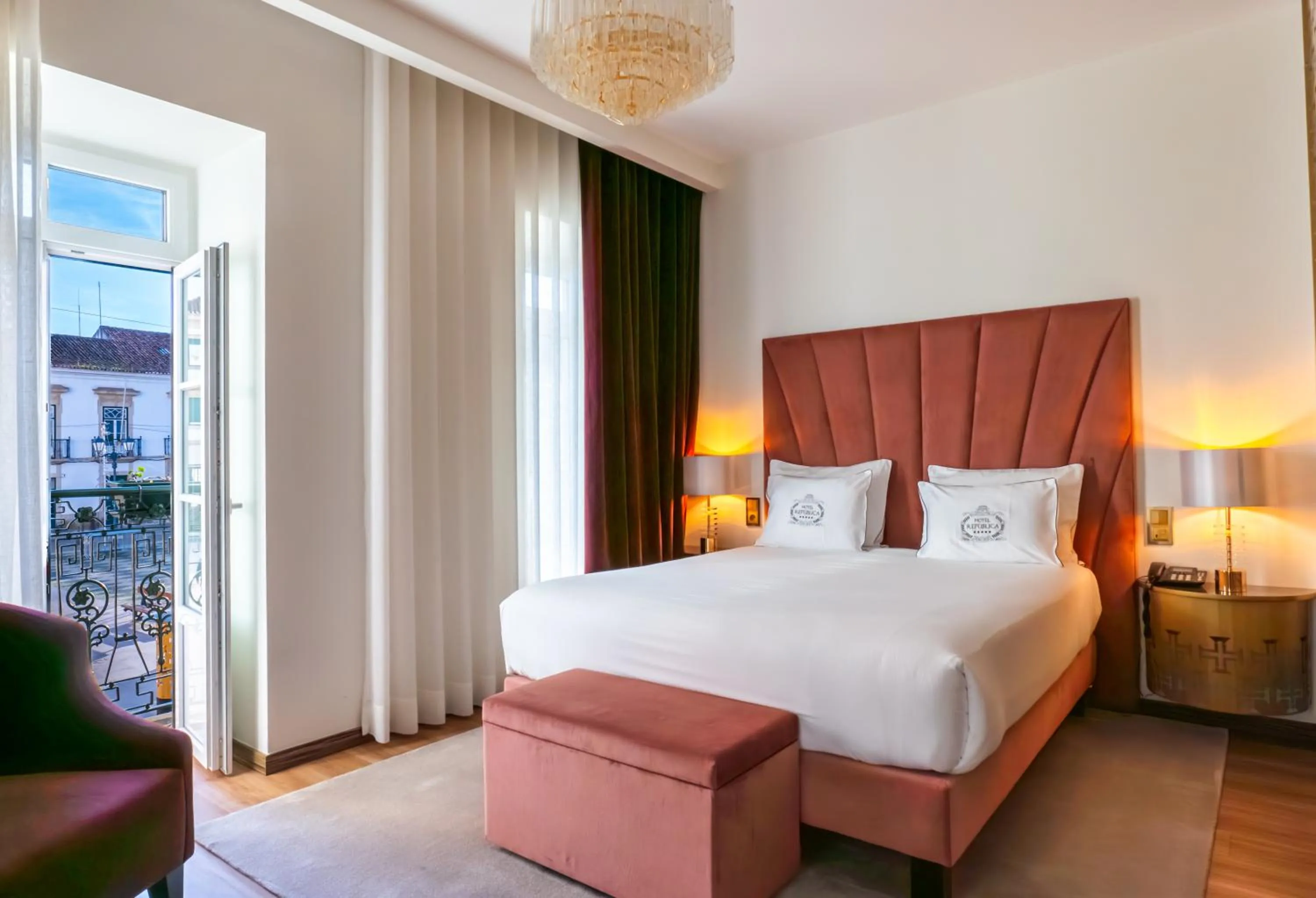 Bed in Hotel República Boutique Hotel