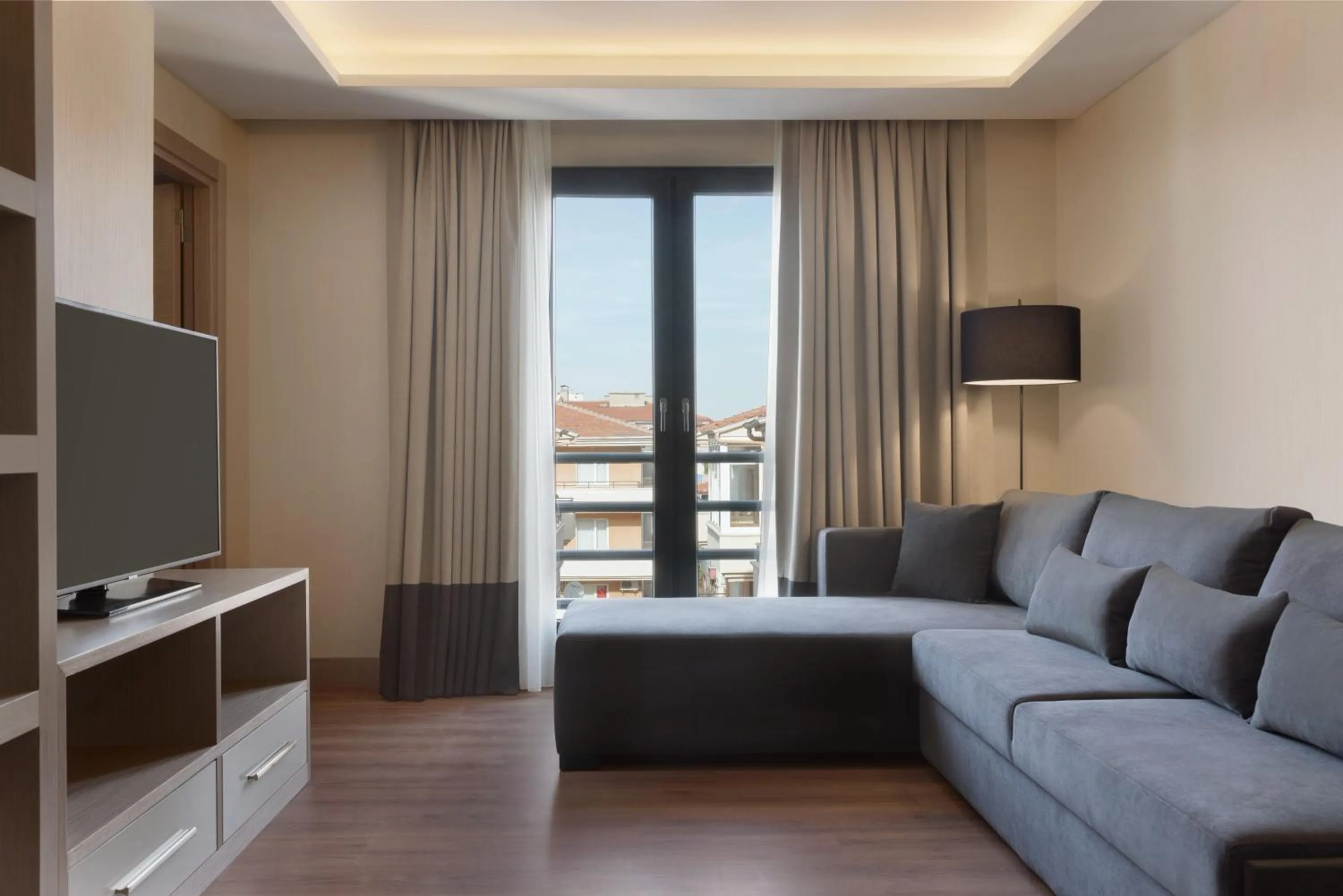 TV and multimedia in Ramada Residences by Wyndham Balikesir