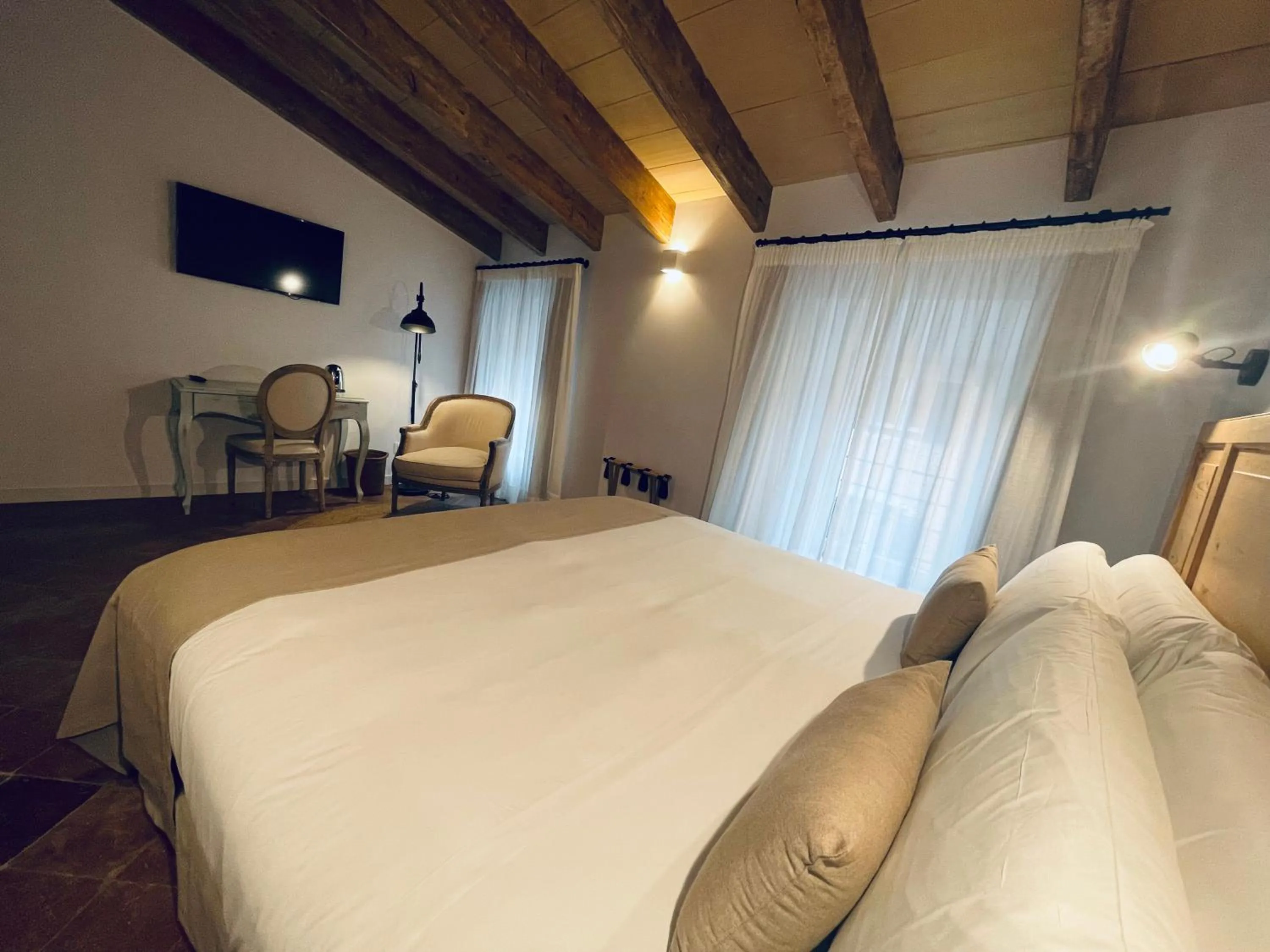 Photo of the whole room, Bed in Hotel Casa Miranda - Adults Only