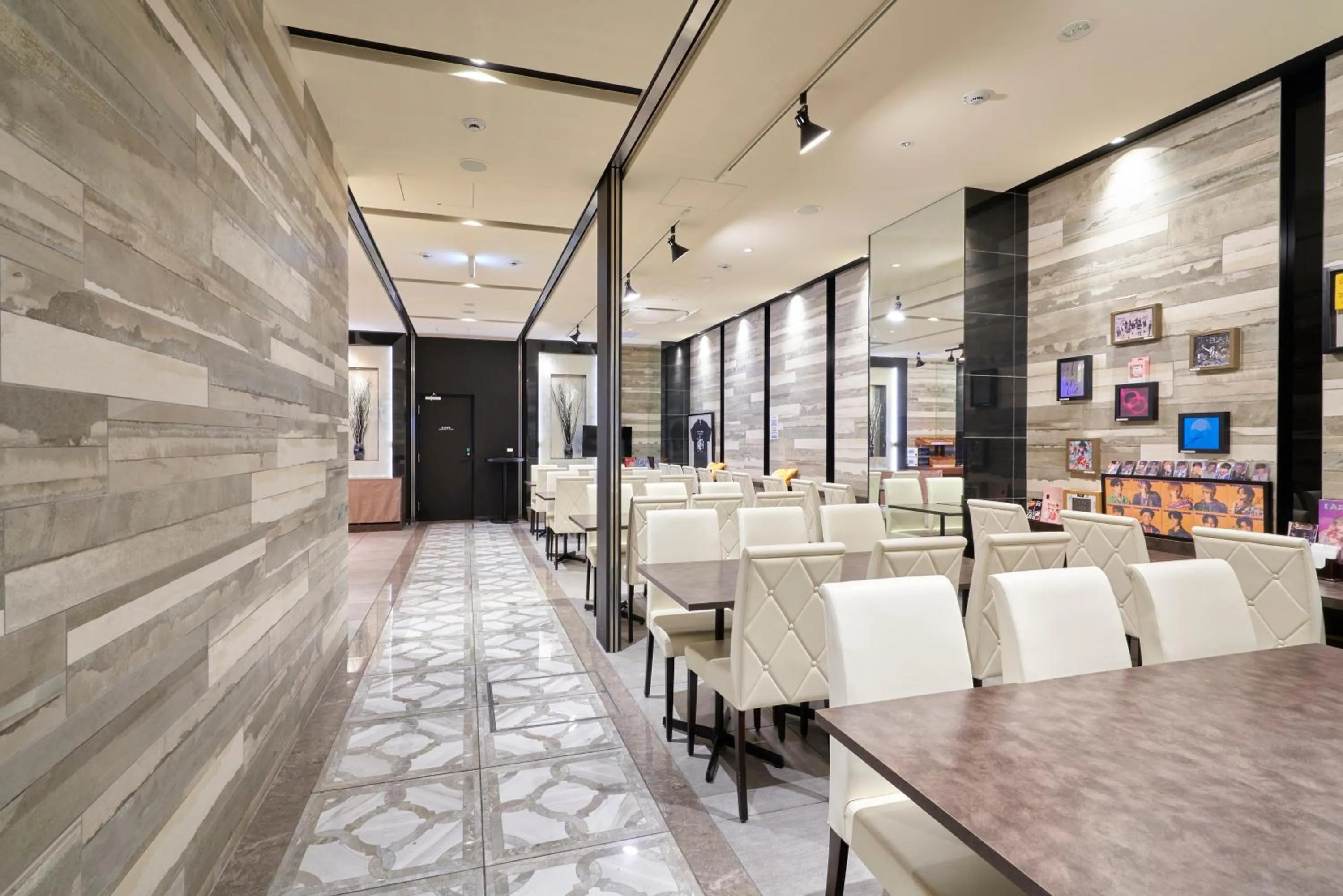 Restaurant/places to eat in HOTEL VINE OSAKA KITAHAMA