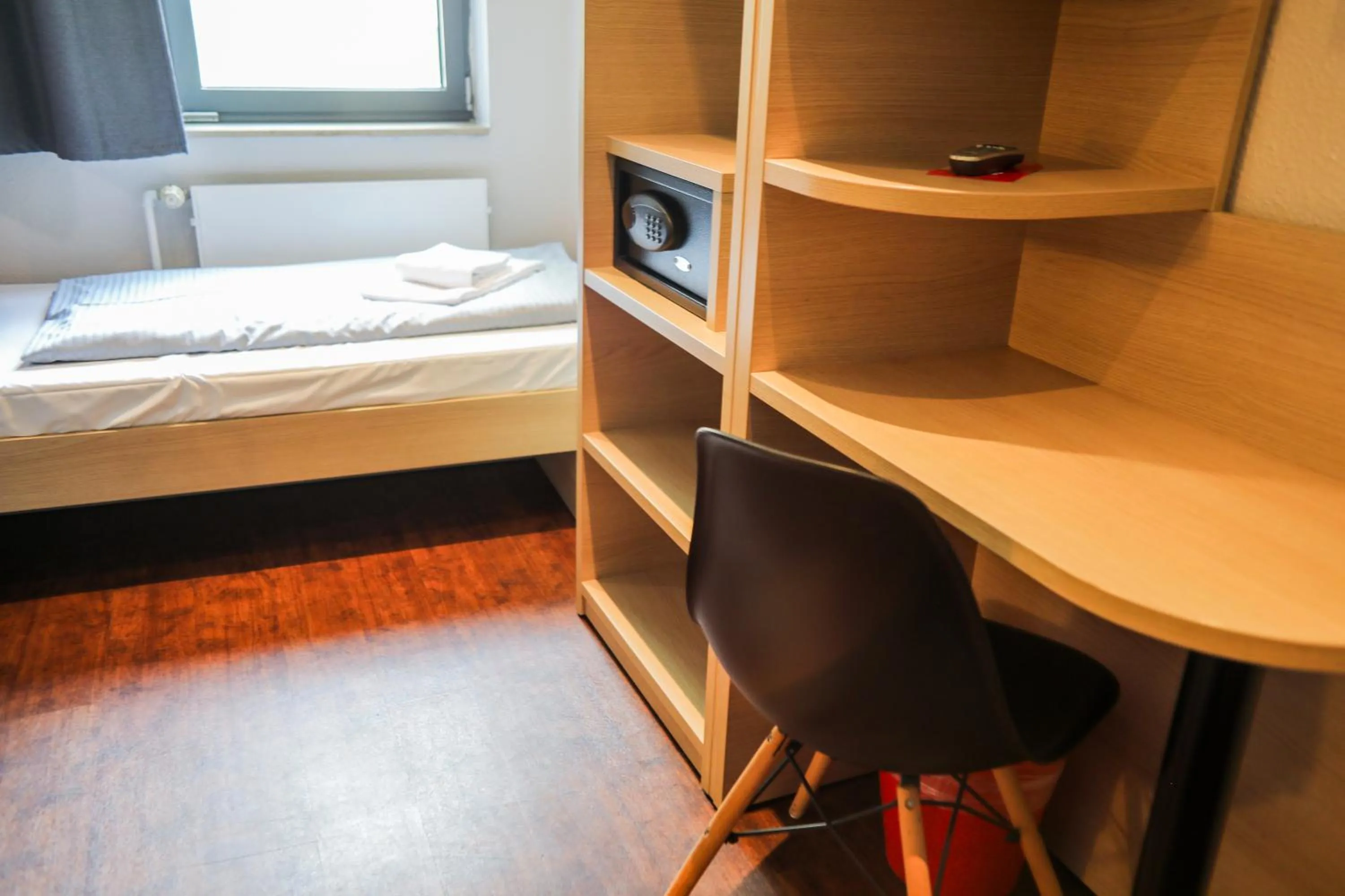 Bathroom, Bed in acama Hotel & Hostel Kreuzberg