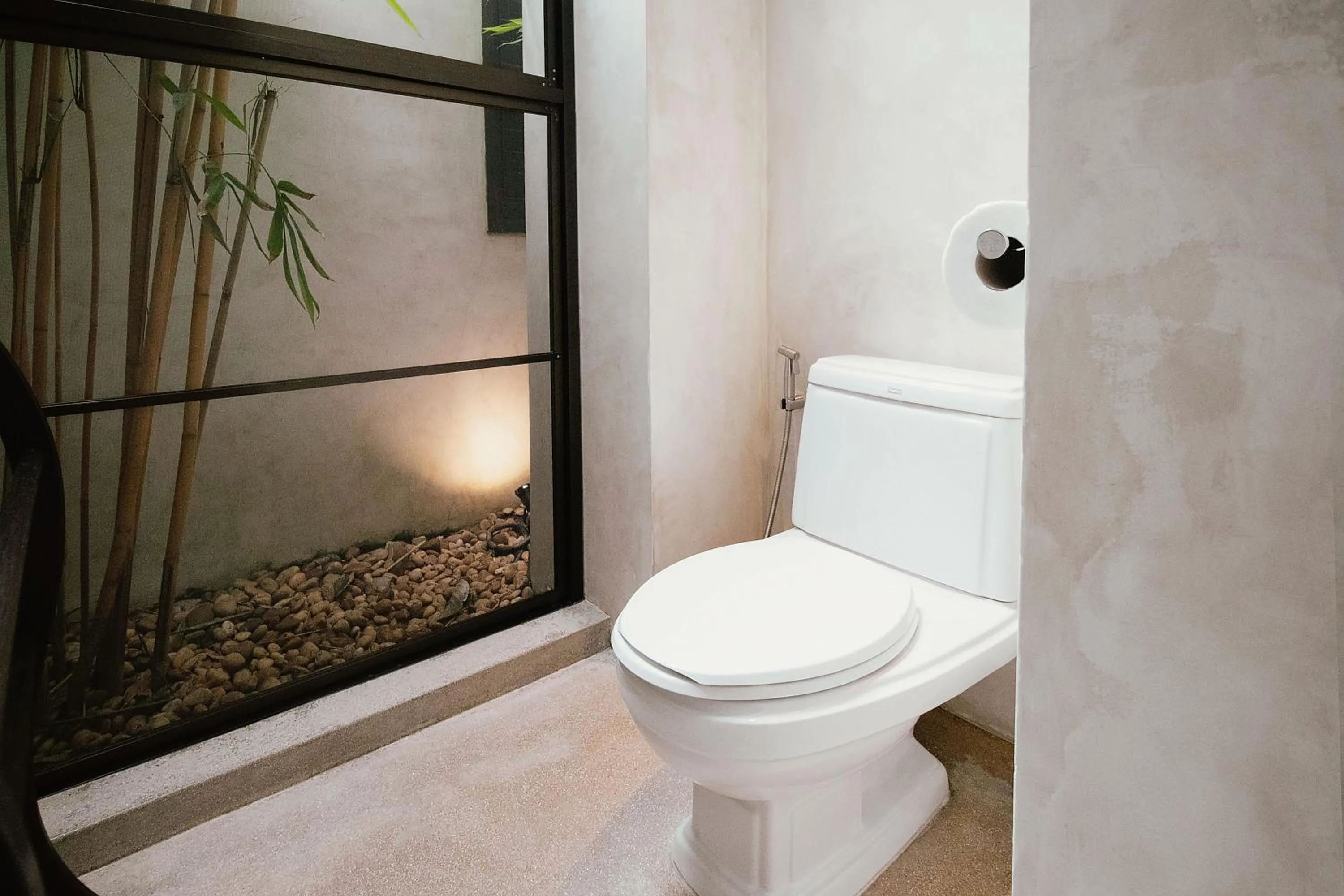 Toilet in The Lamai Samui